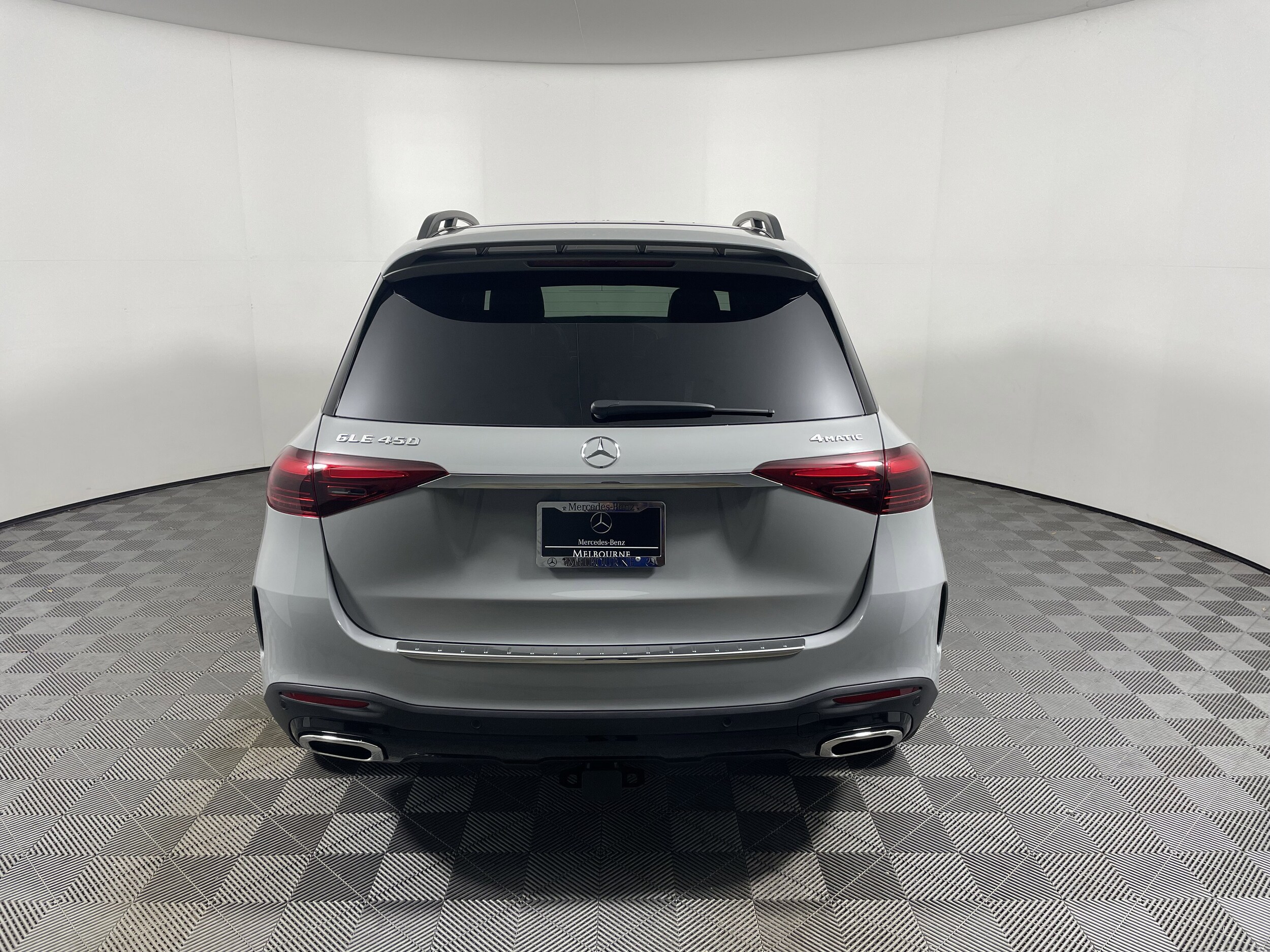 2026 Mercedes Benz GLE 450 4MATIC photo 3