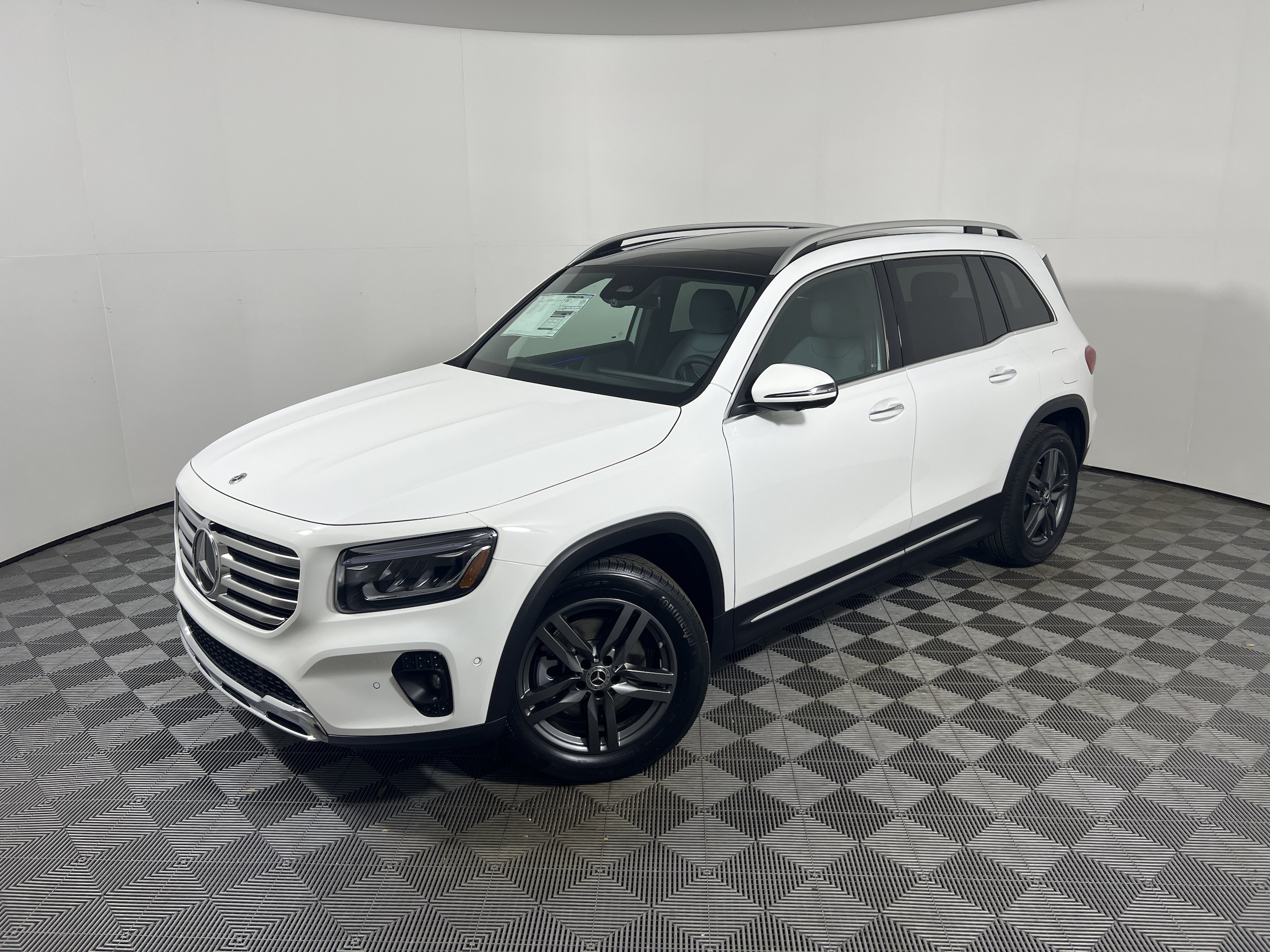 2026 Mercedes-Benz GLB