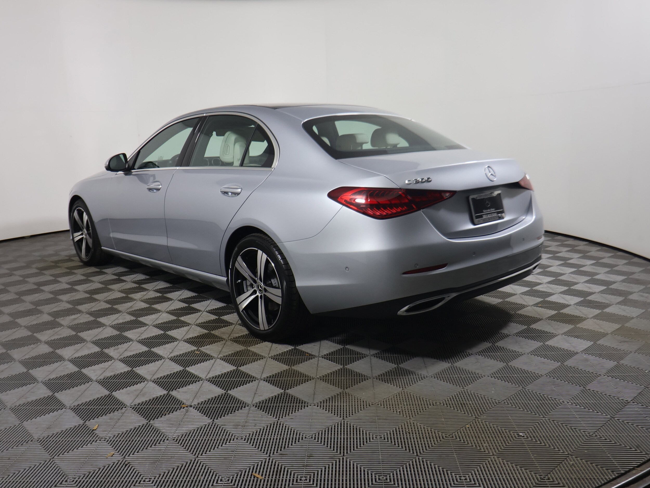 2025 Mercedes Benz C 300 photo 3