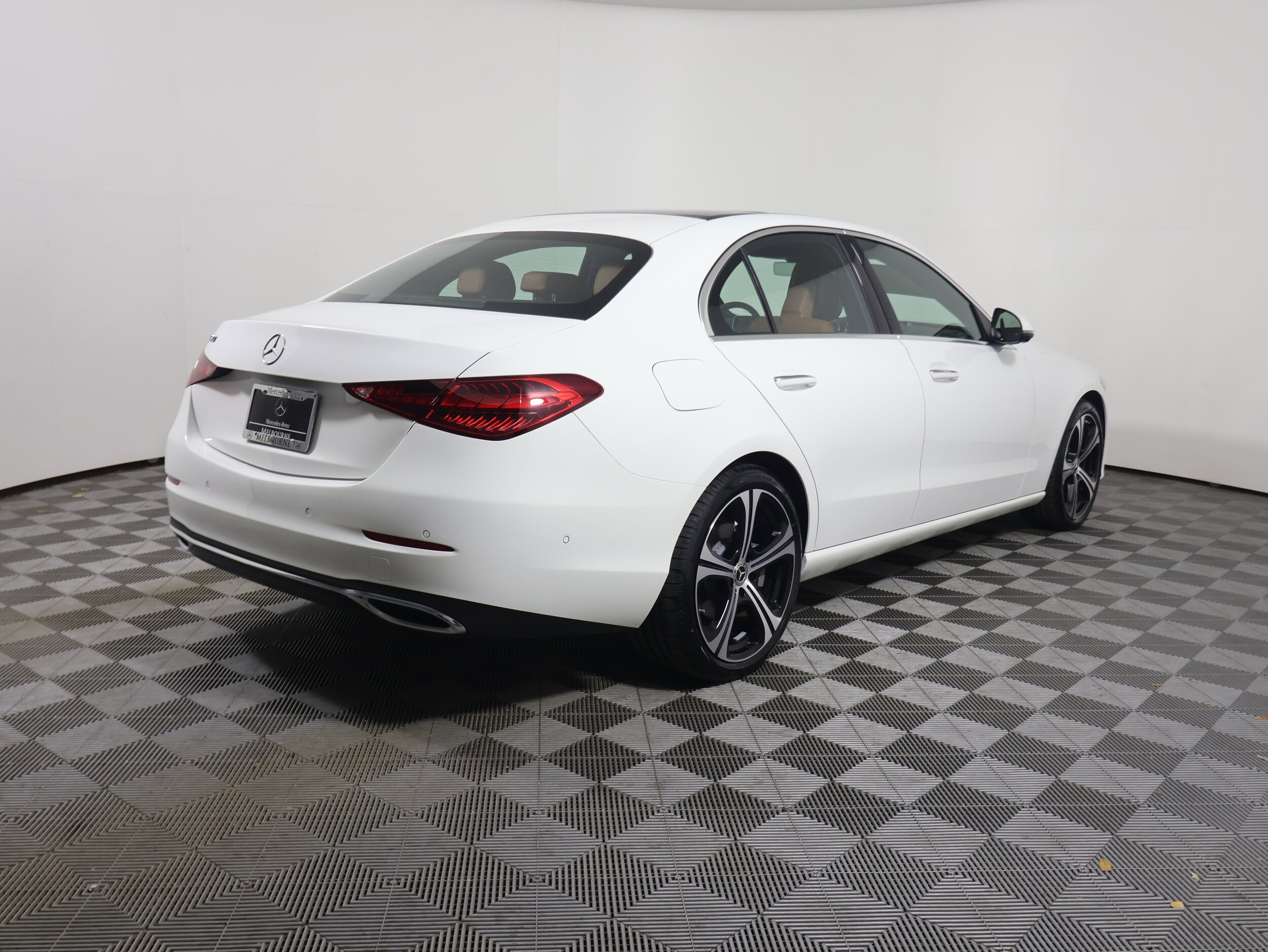 2025 Mercedes Benz C 300 photo 4