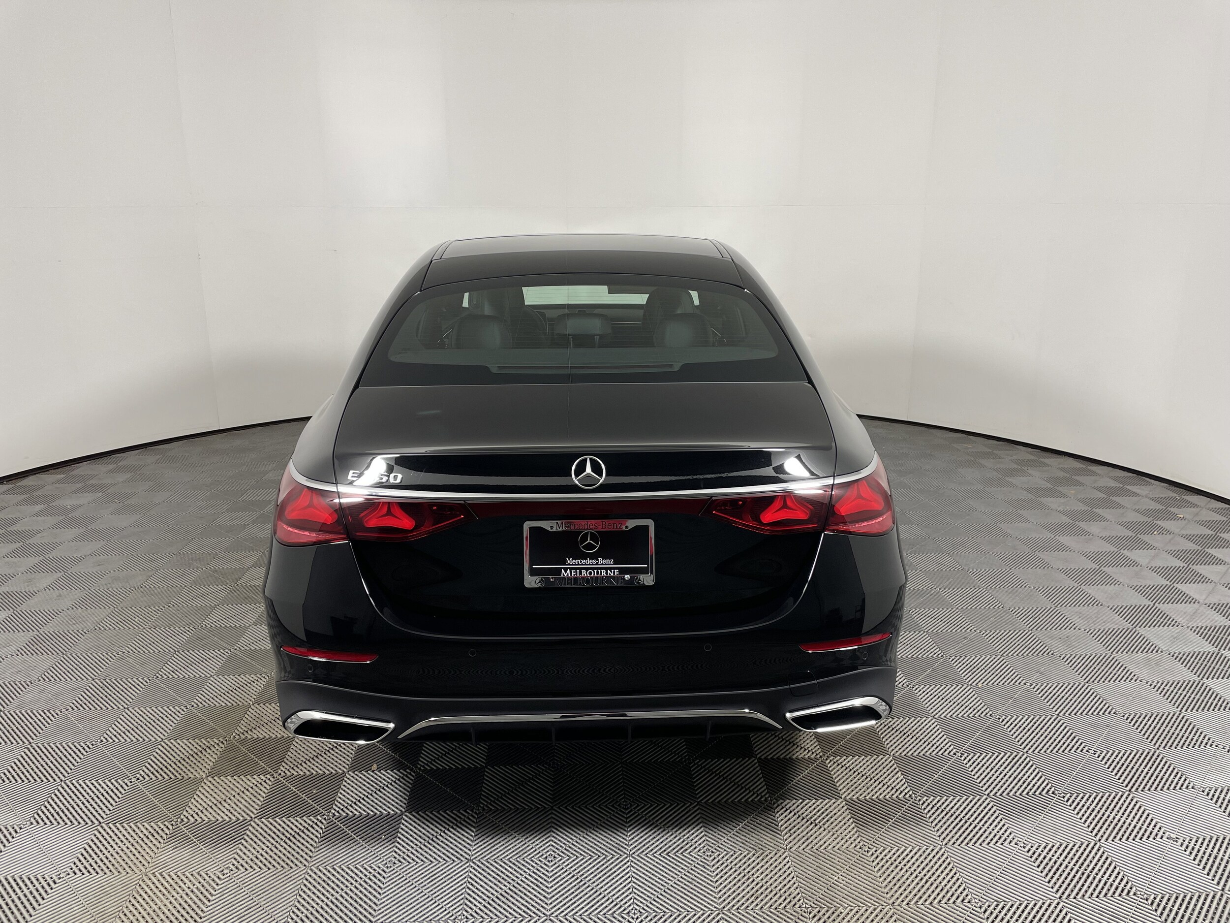 2026 Mercedes Benz E photo 4