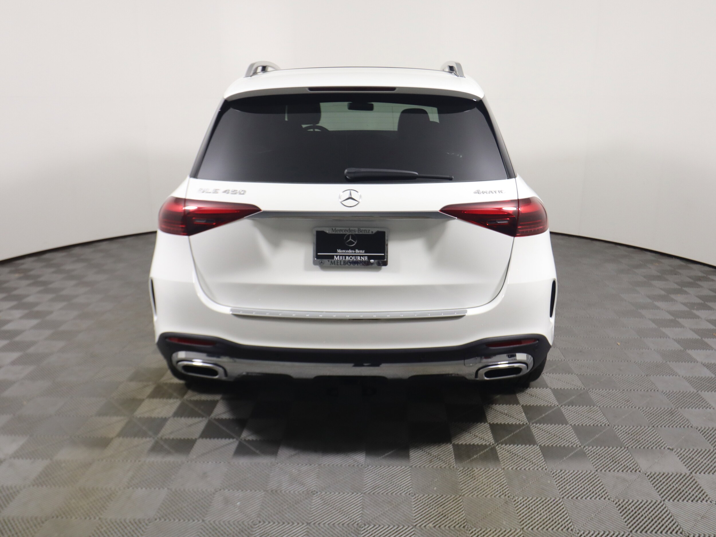 2026 Mercedes Benz GLE 450 4MATIC photo 4
