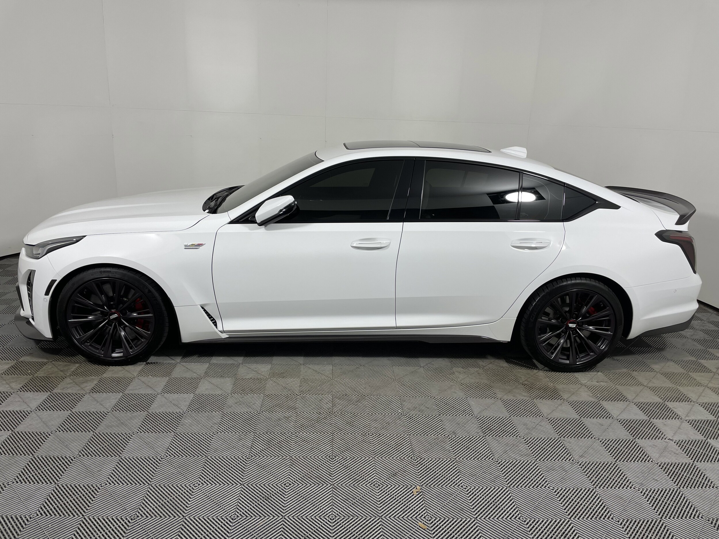 2024 Cadillac CT5 photo 2