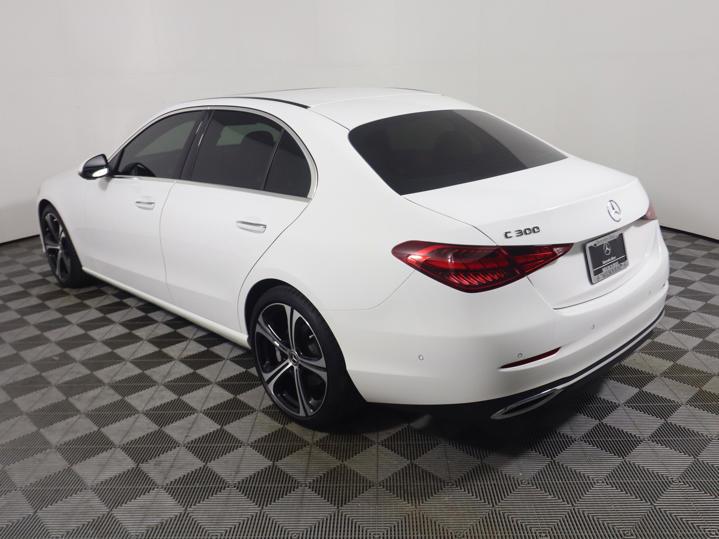 2024 Mercedes Benz C 300 photo 3