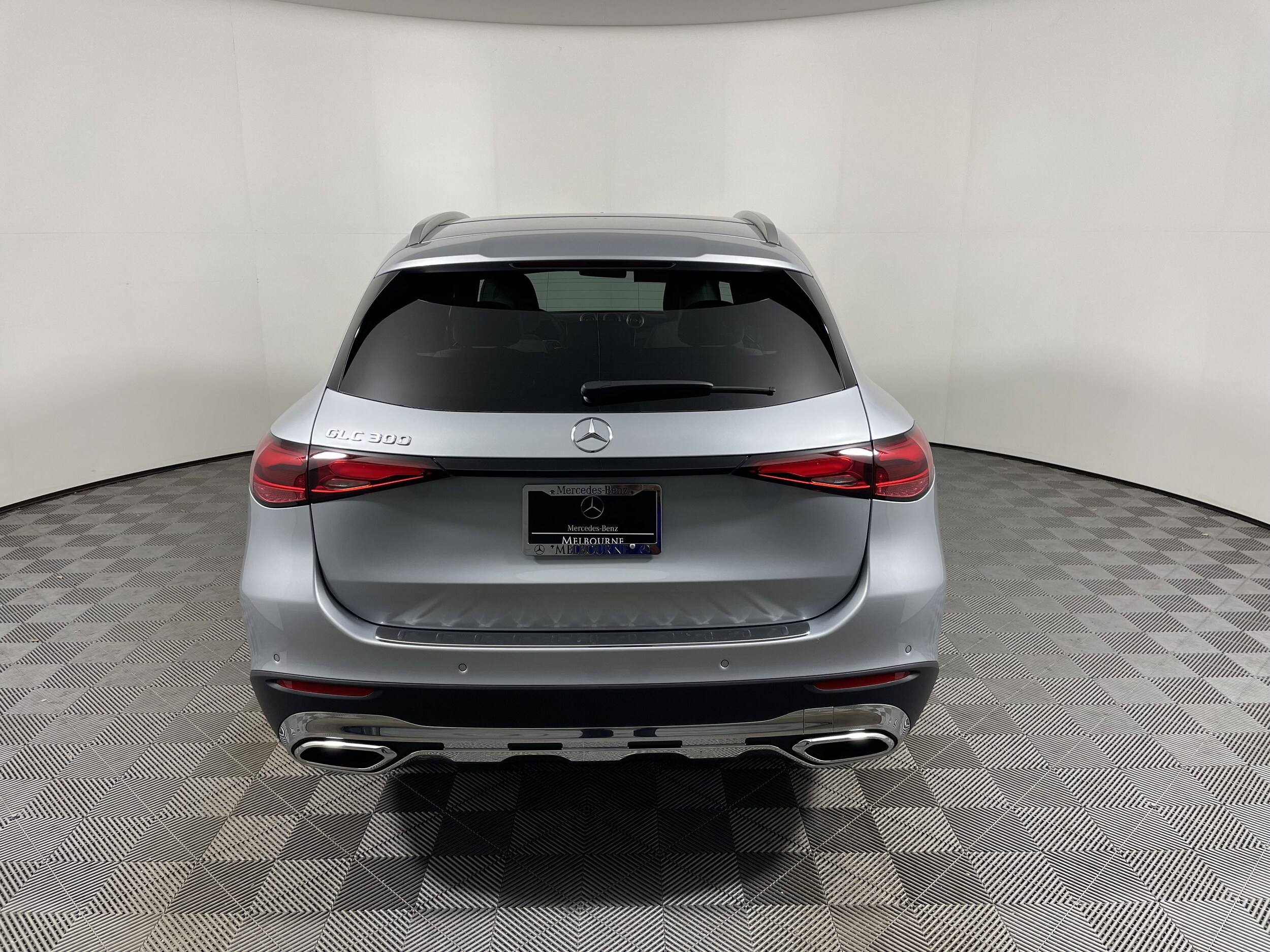 2026 Mercedes Benz GLC 300 photo 3