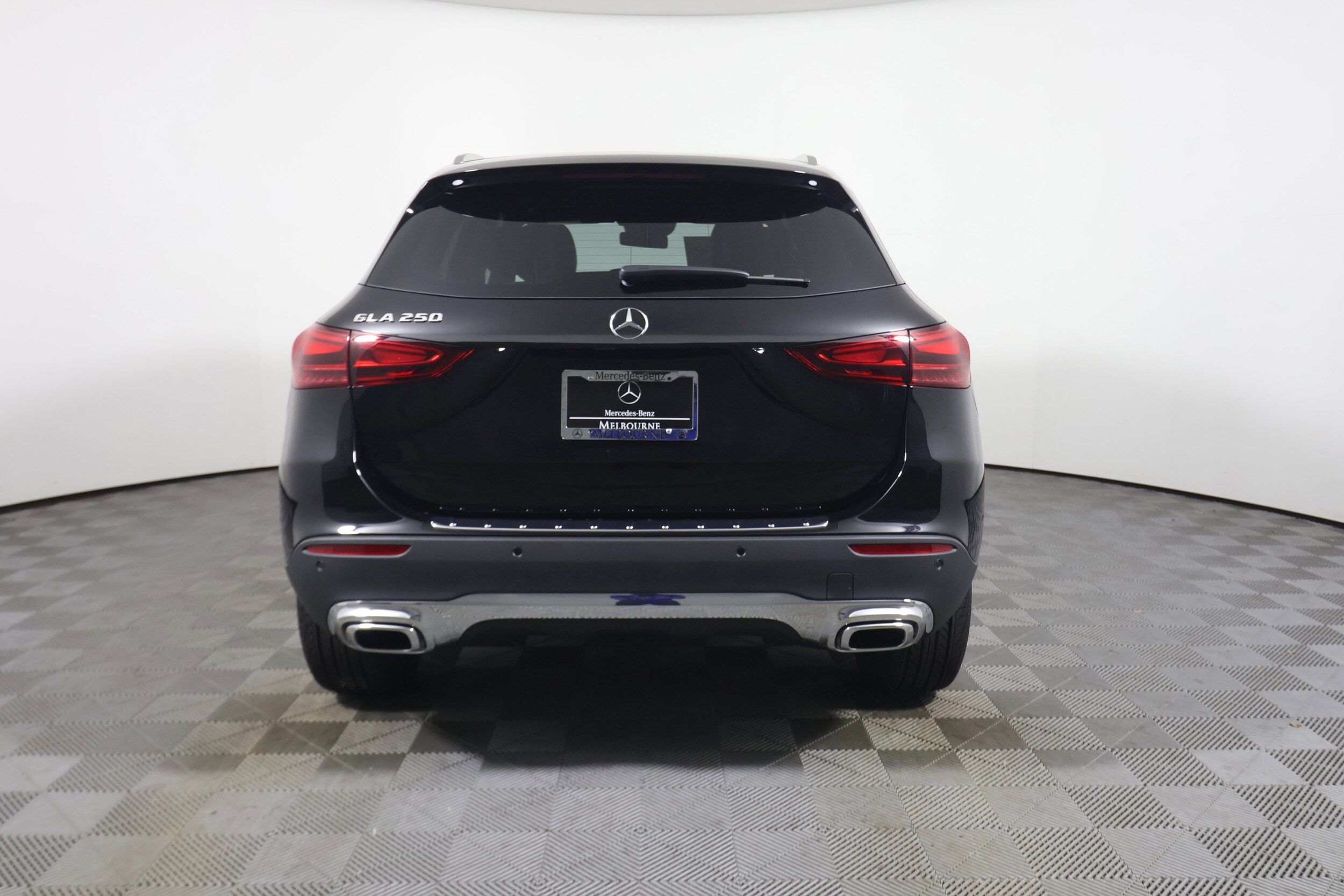 2026 Mercedes Benz GLA 250 photo 2