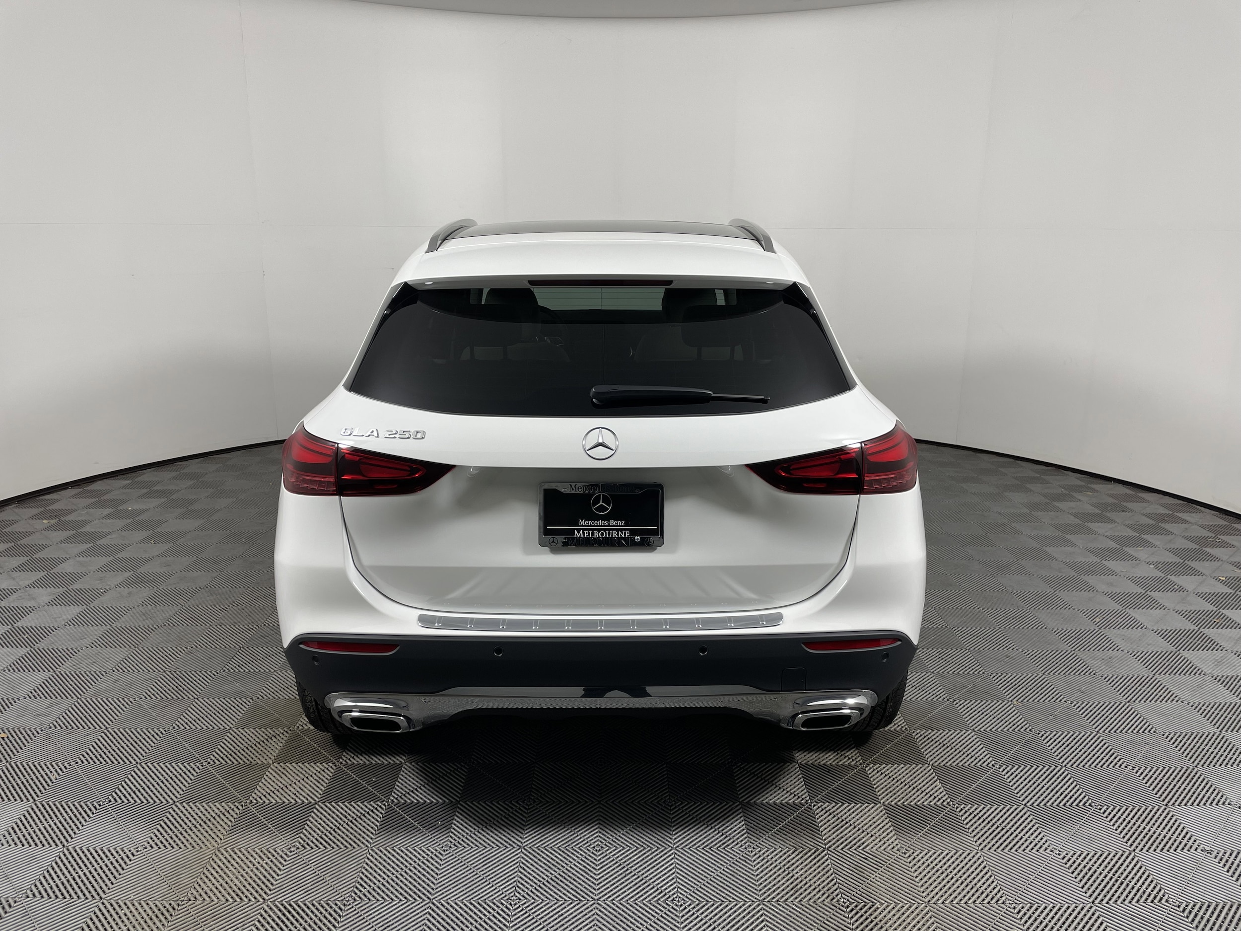 2026 Mercedes Benz GLA 250 photo 4