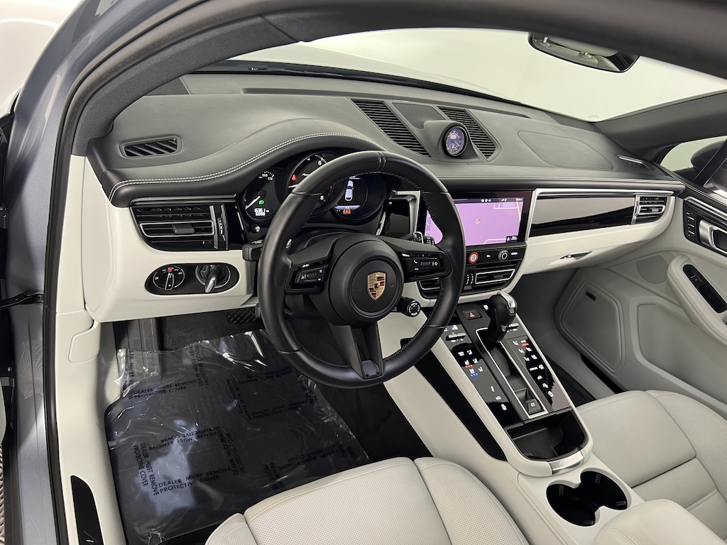 Used 2023 Porsche Macan T AWD SUV