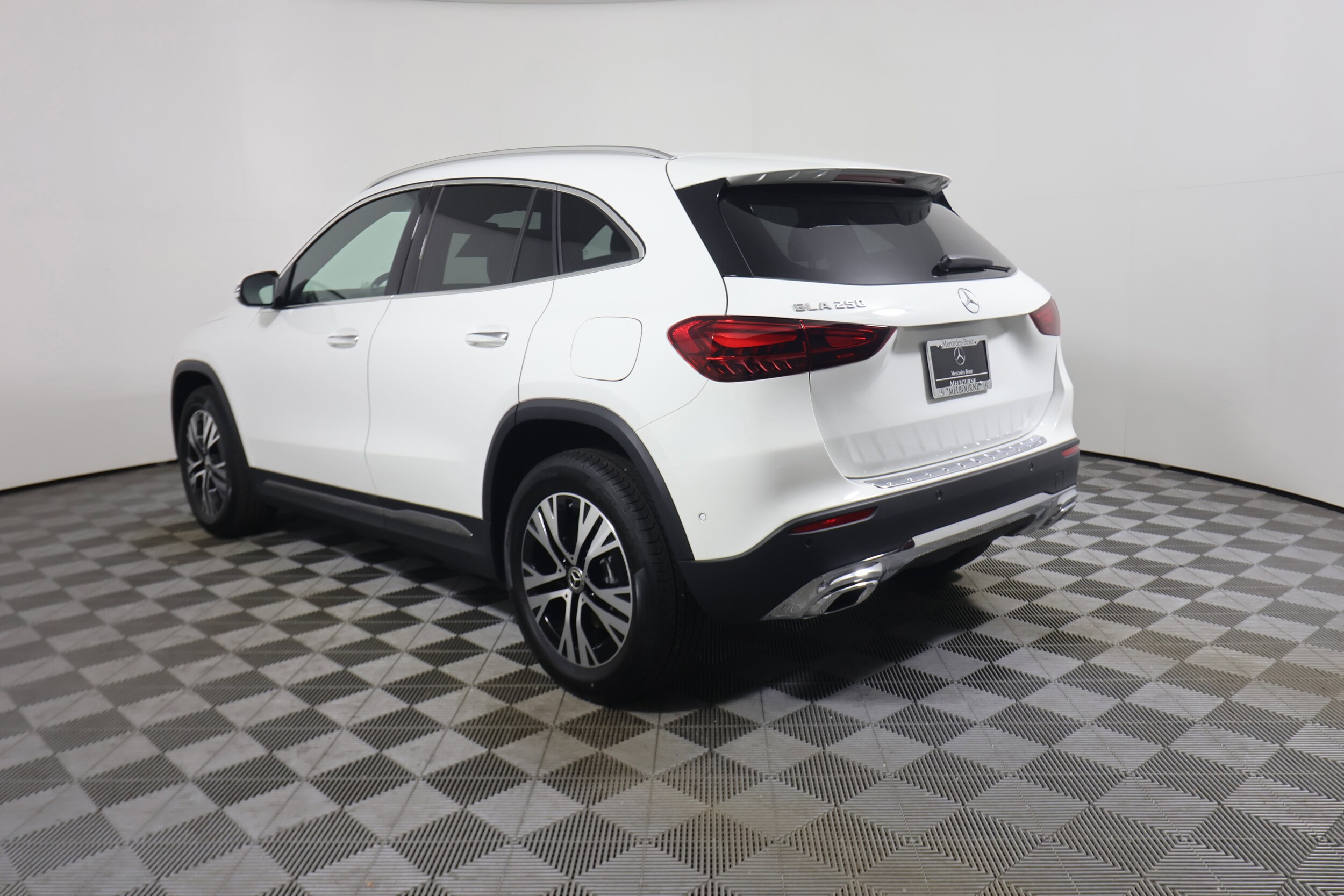 2026 Mercedes Benz GLA 250 photo 3