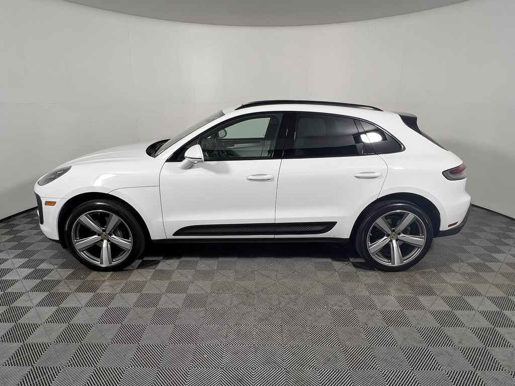 Used 2024 Porsche Macan AWD SUV