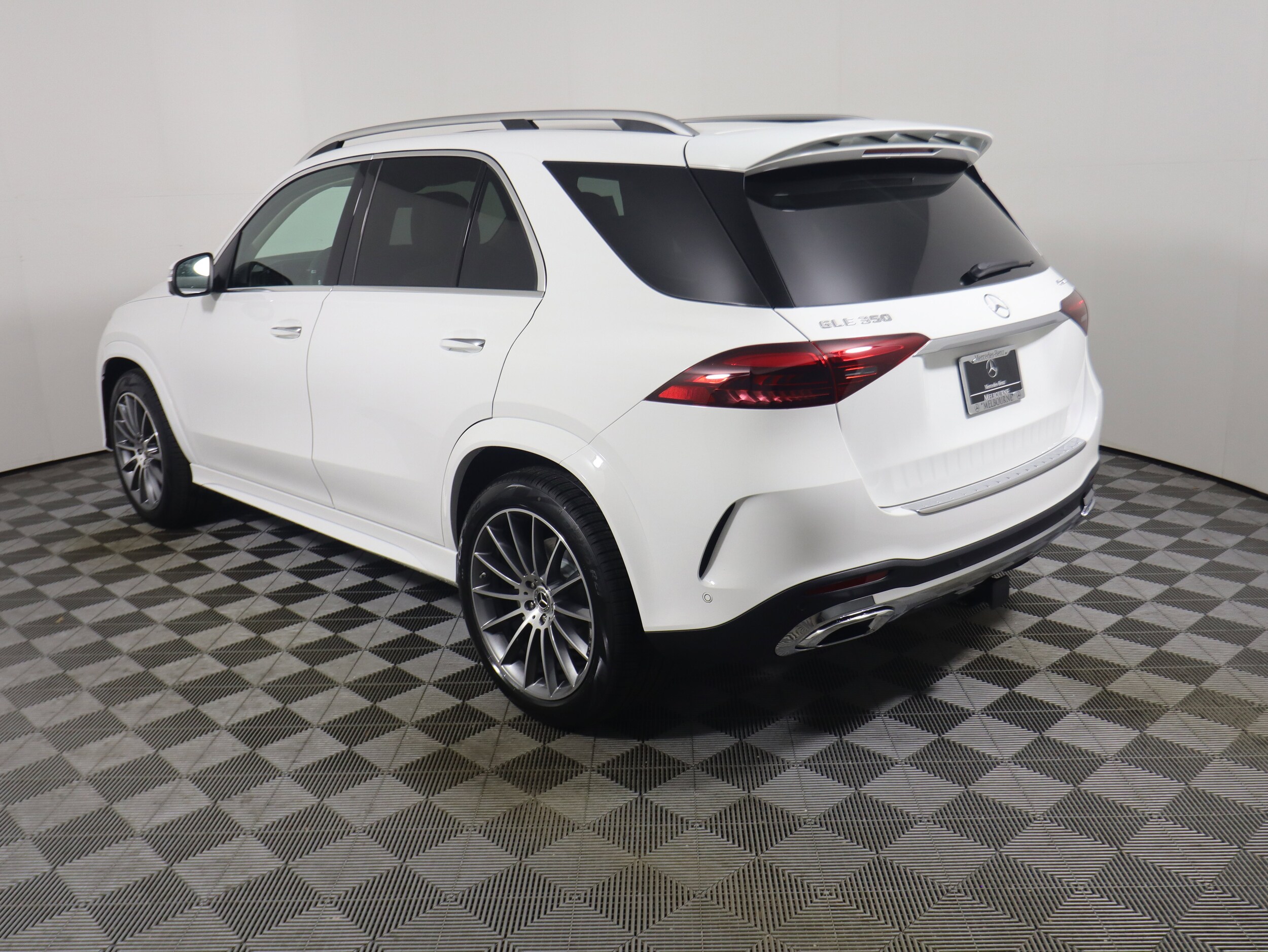2026 Mercedes Benz GLE 350 4MATIC photo 3