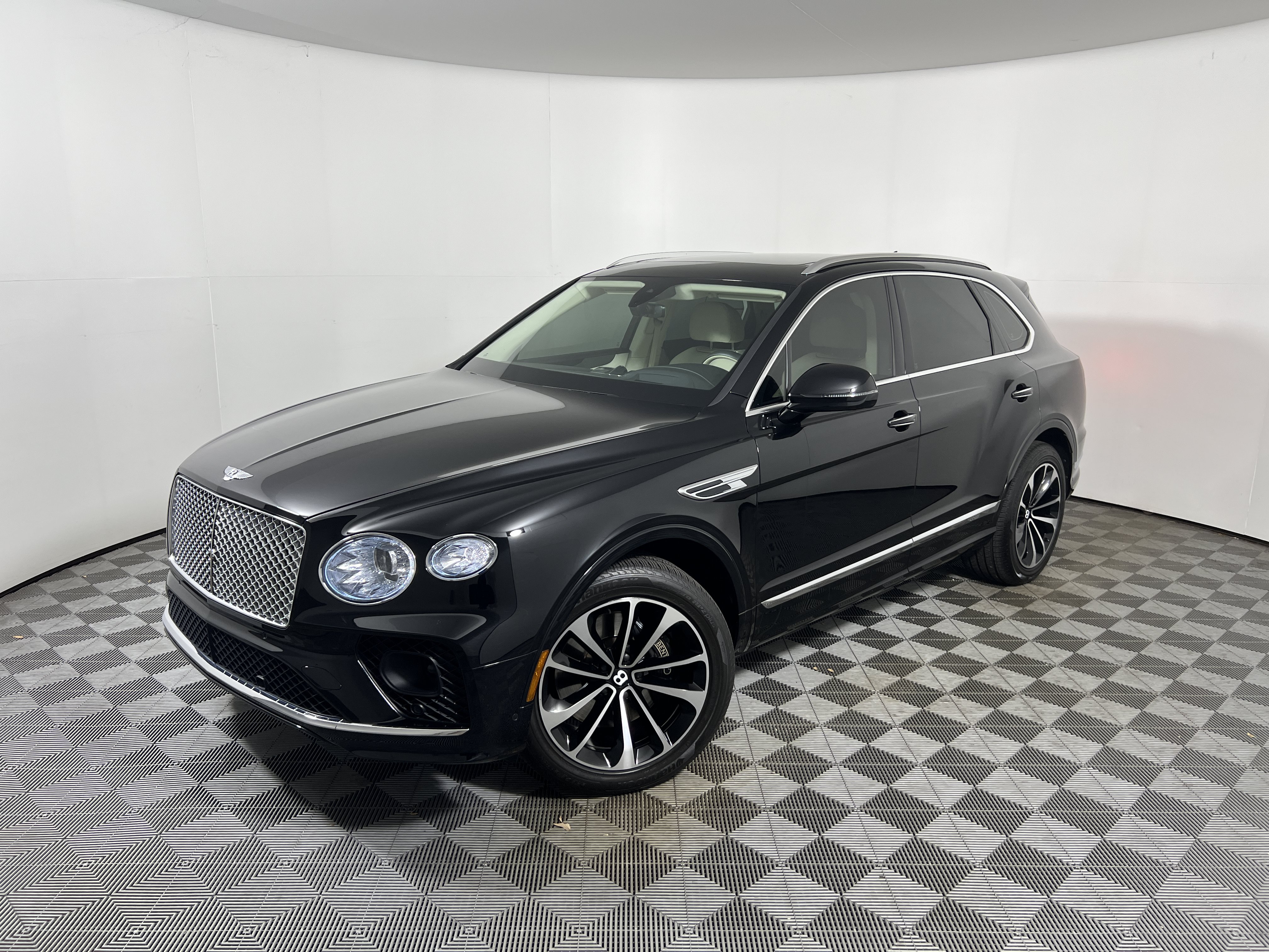 Used 2021 Bentley Bentayga V8 AWD SUV
