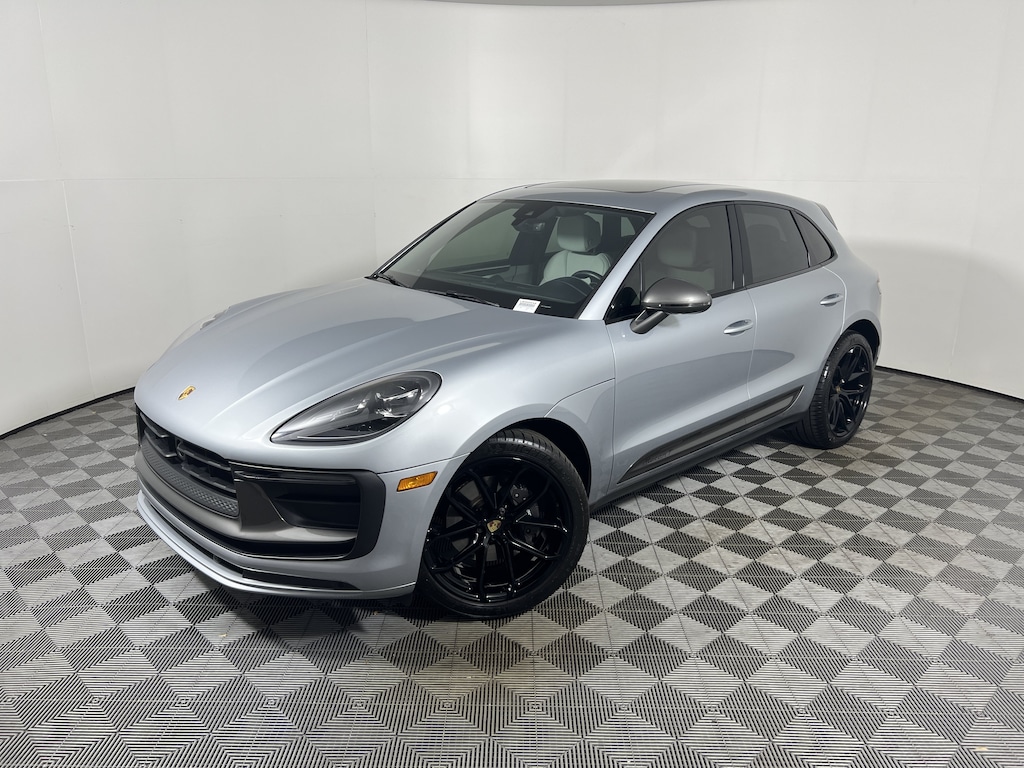 Used 2023 Porsche Macan T AWD SUV