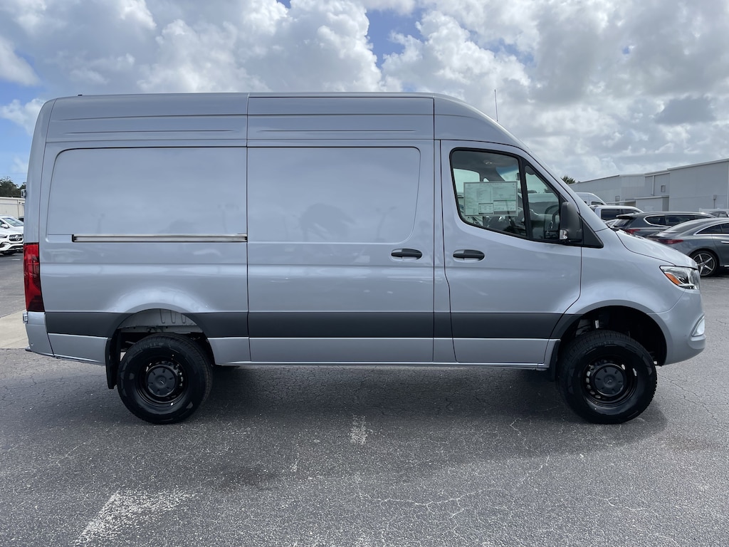 New 2026 Mercedes-Benz Sprinter 2500 Standard Roof 4-Cyl Diesel HO Van Cargo Van