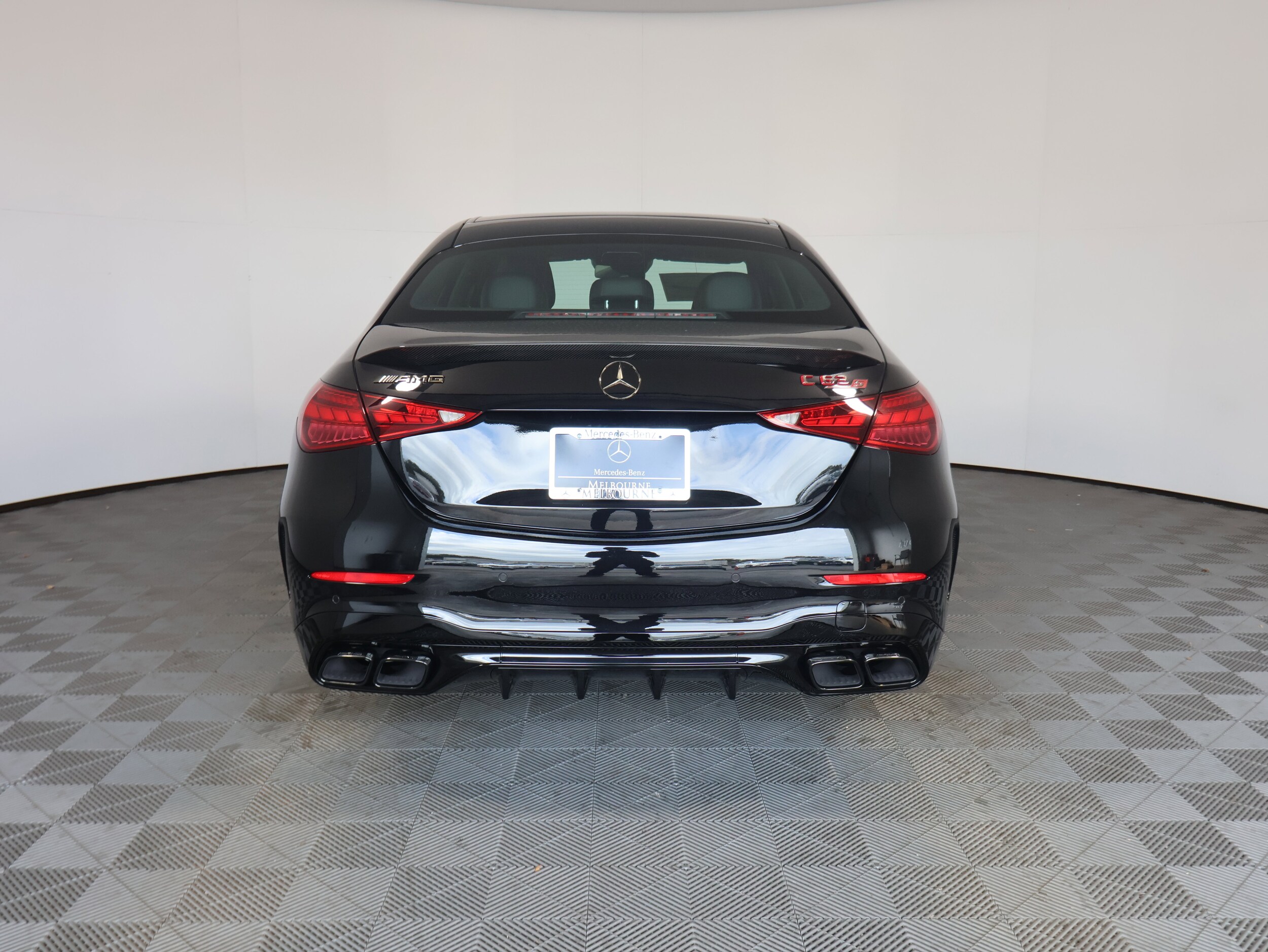 2025 Mercedes Benz C AMG 63 S E PERFORMANCE photo 4