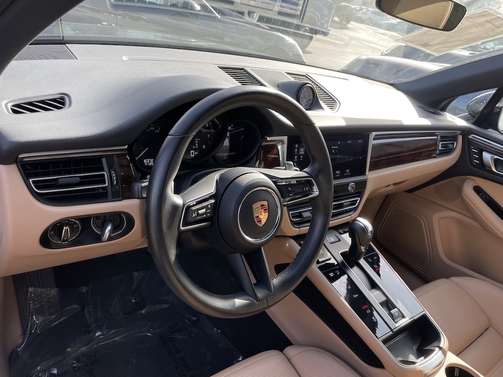 Used 2024 Porsche Macan AWD SUV