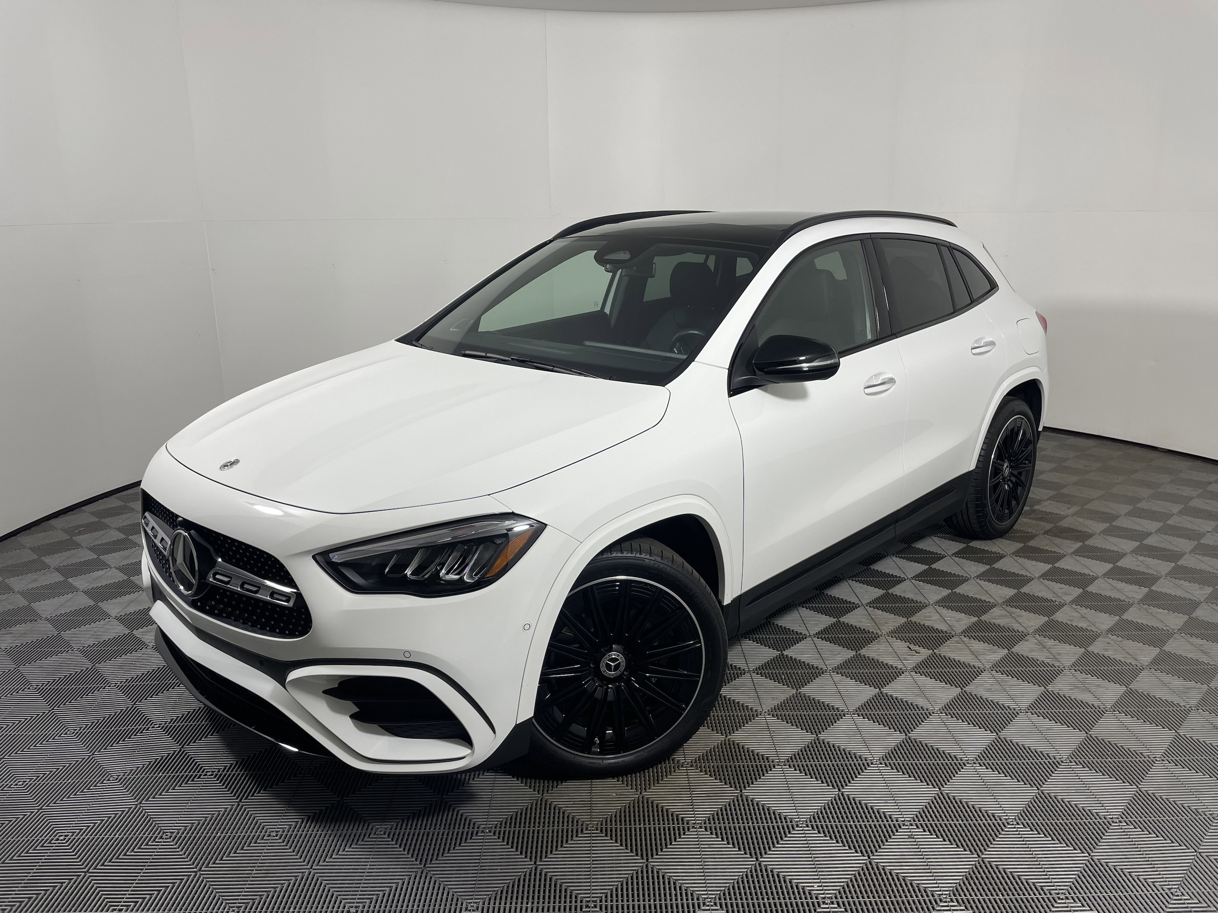 2025 Mercedes-Benz GLA
