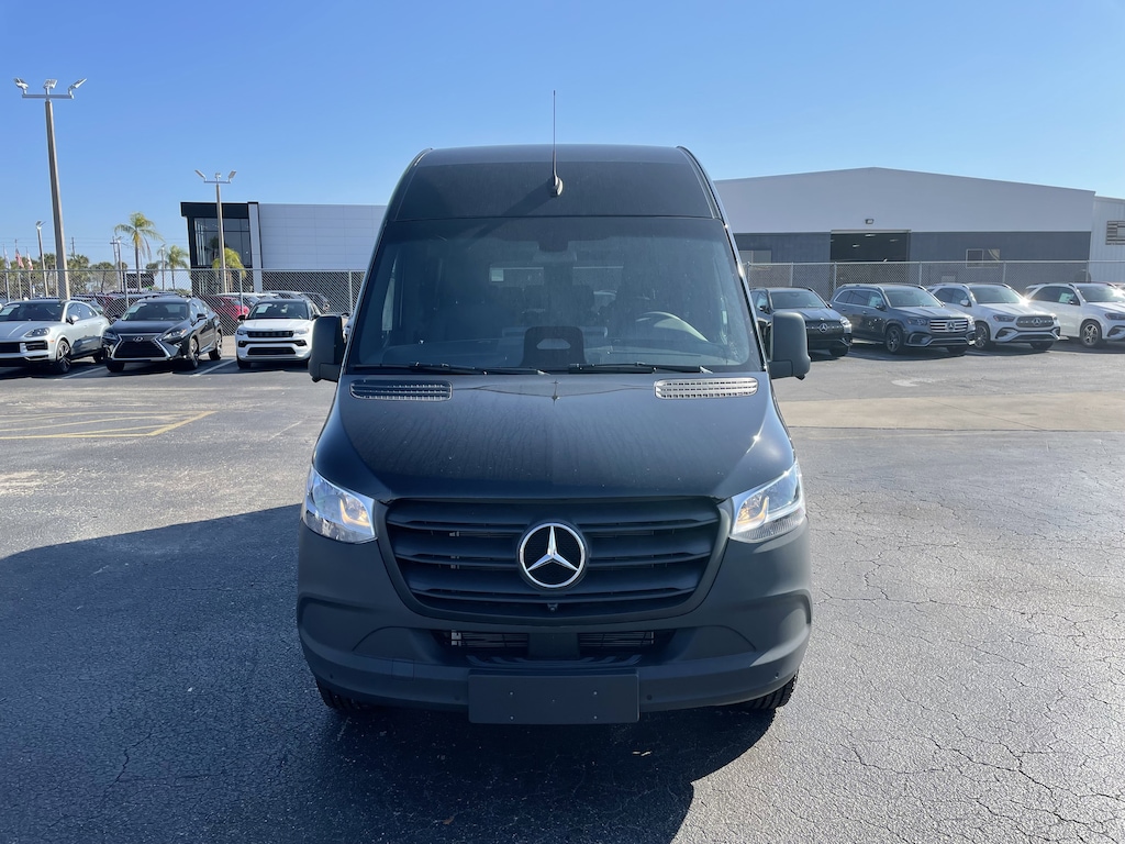 New 2025 Mercedes-Benz Sprinter 2500 Standard Roof 4-Cyl Diesel Van Passenger Van