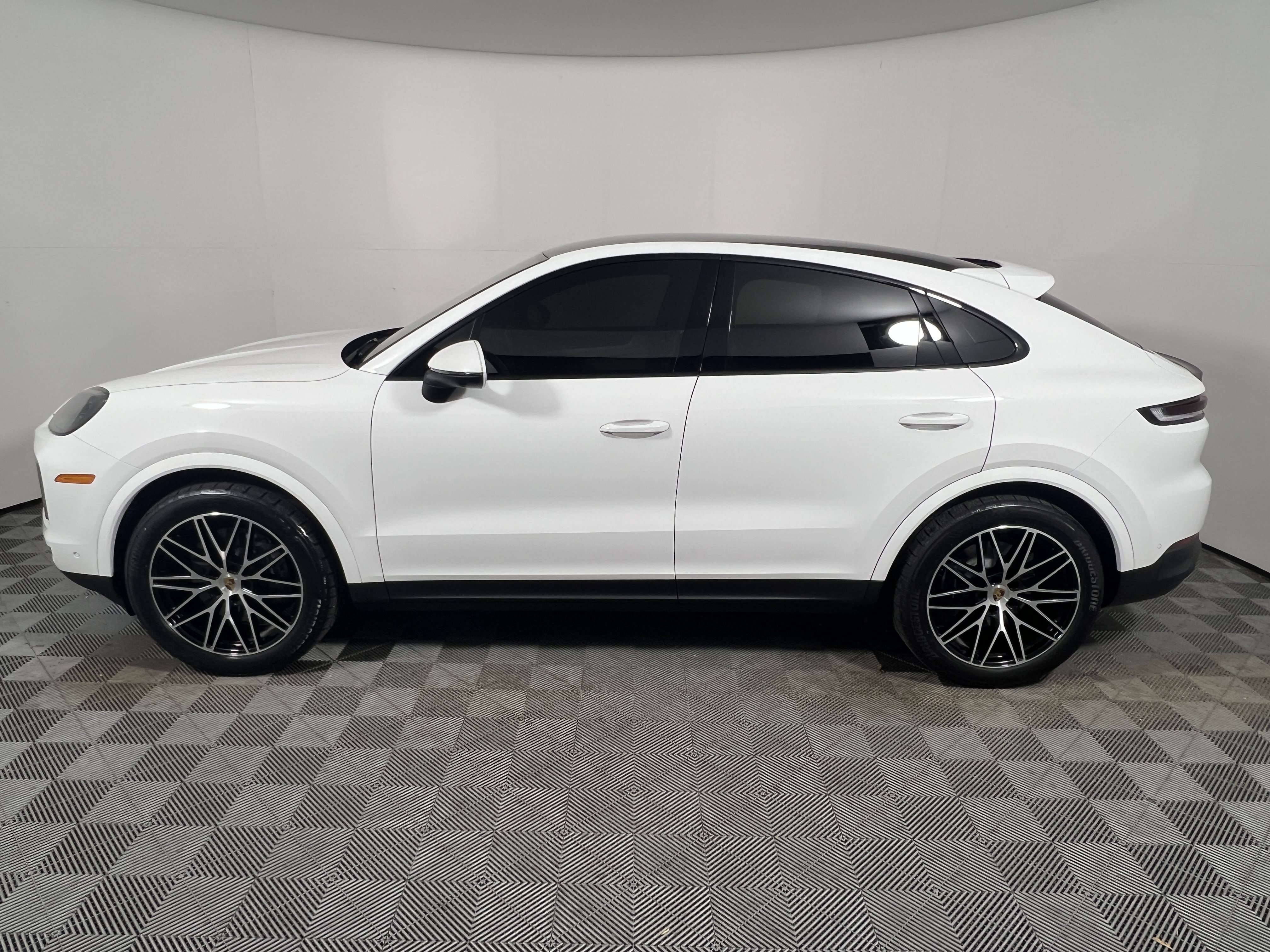 Used 2024 Porsche Cayenne Coupe AWD SUV
