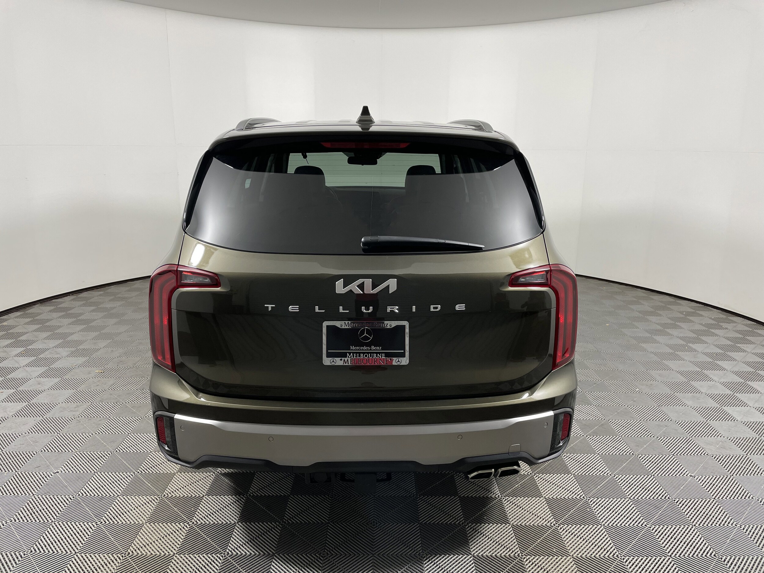 2025 Kia Telluride S photo 3