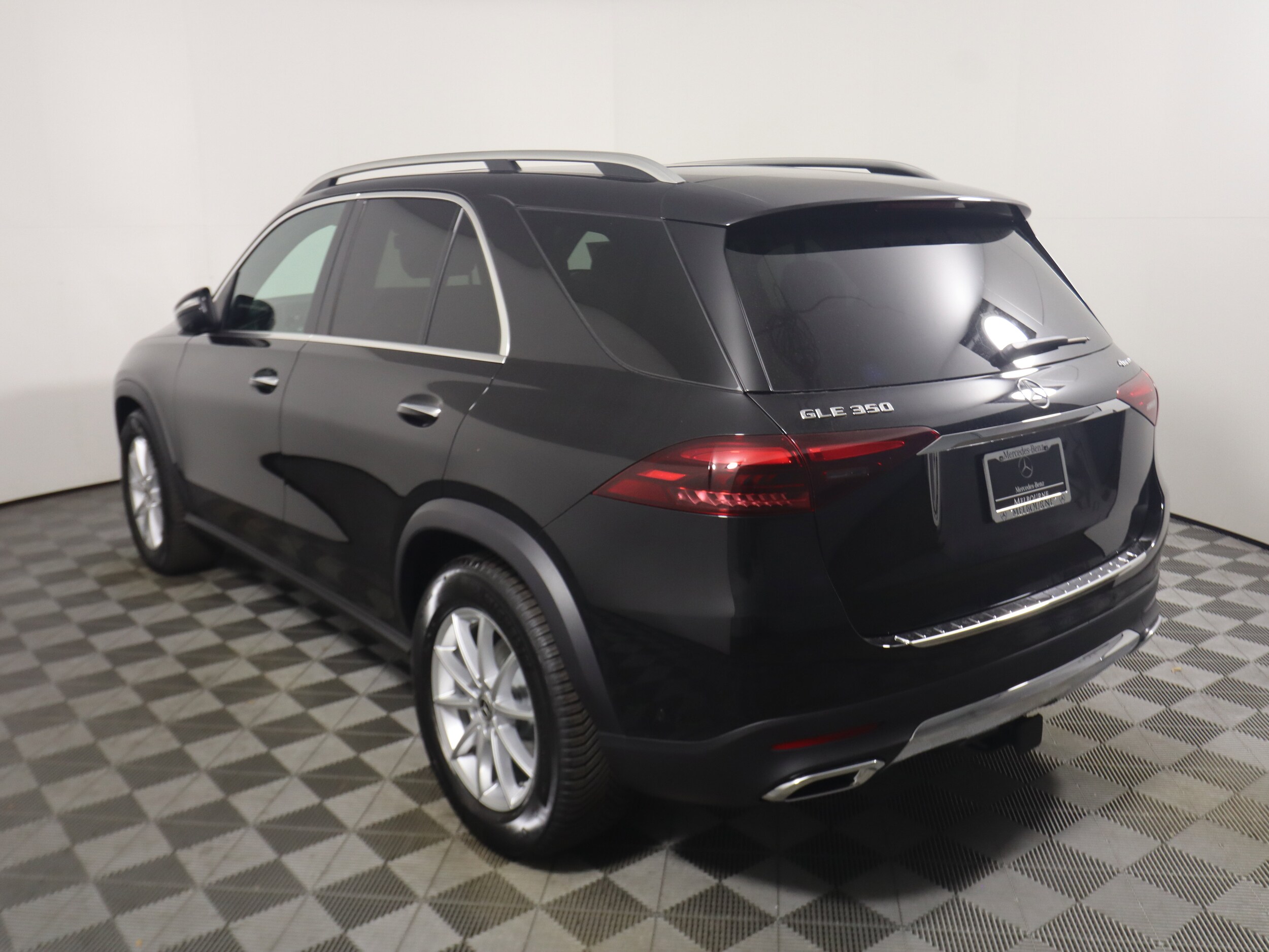 2026 Mercedes Benz GLE 350 4MATIC photo 3