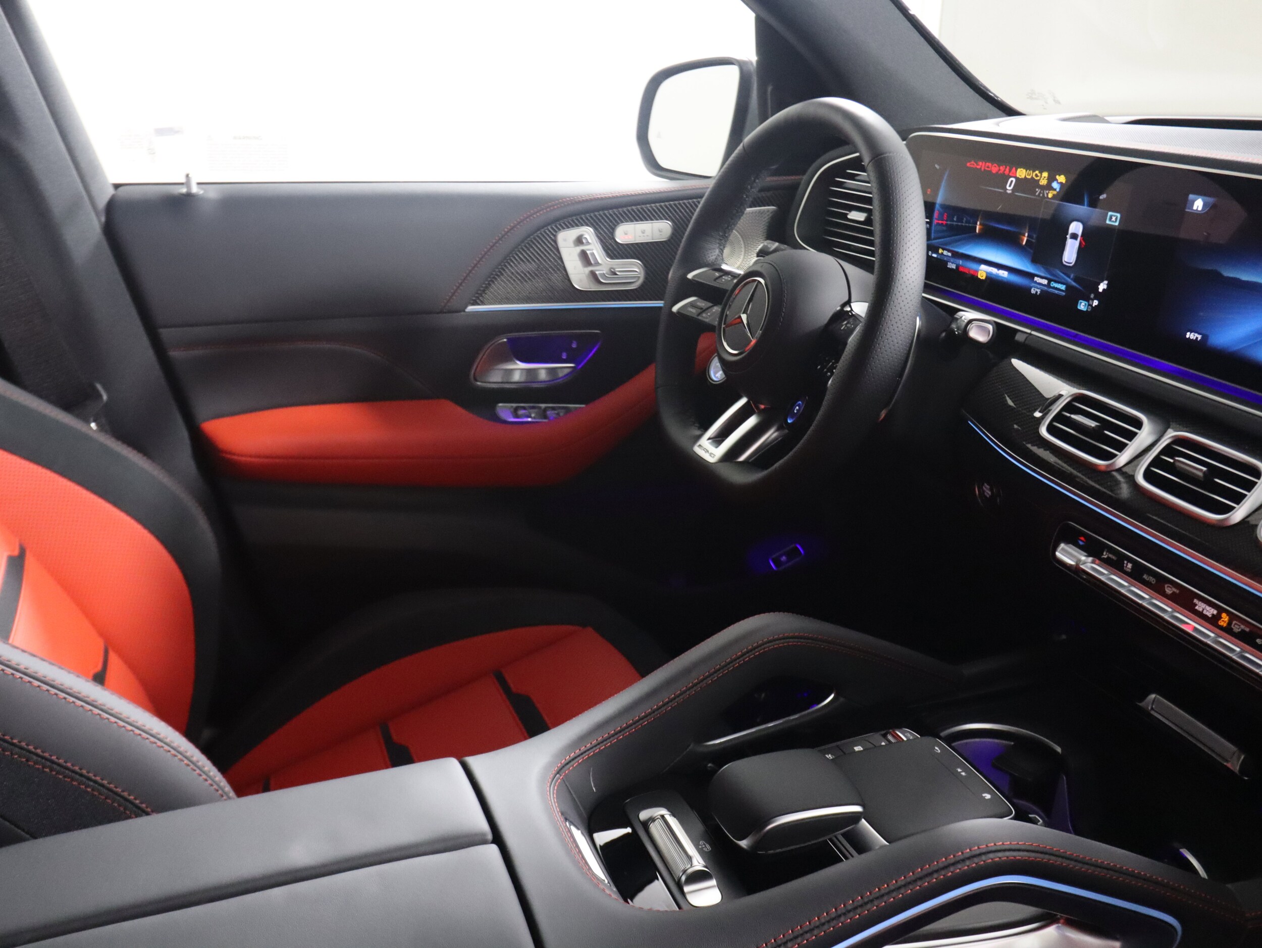 2026 Mercedes-Benz GLE AMG GLE 53 - Photo 10
