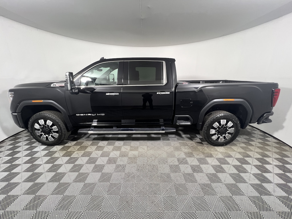 Used 2024 GMC Sierra 2500HD 4WD Crew Cab 159 Denali Truck Crew Cab