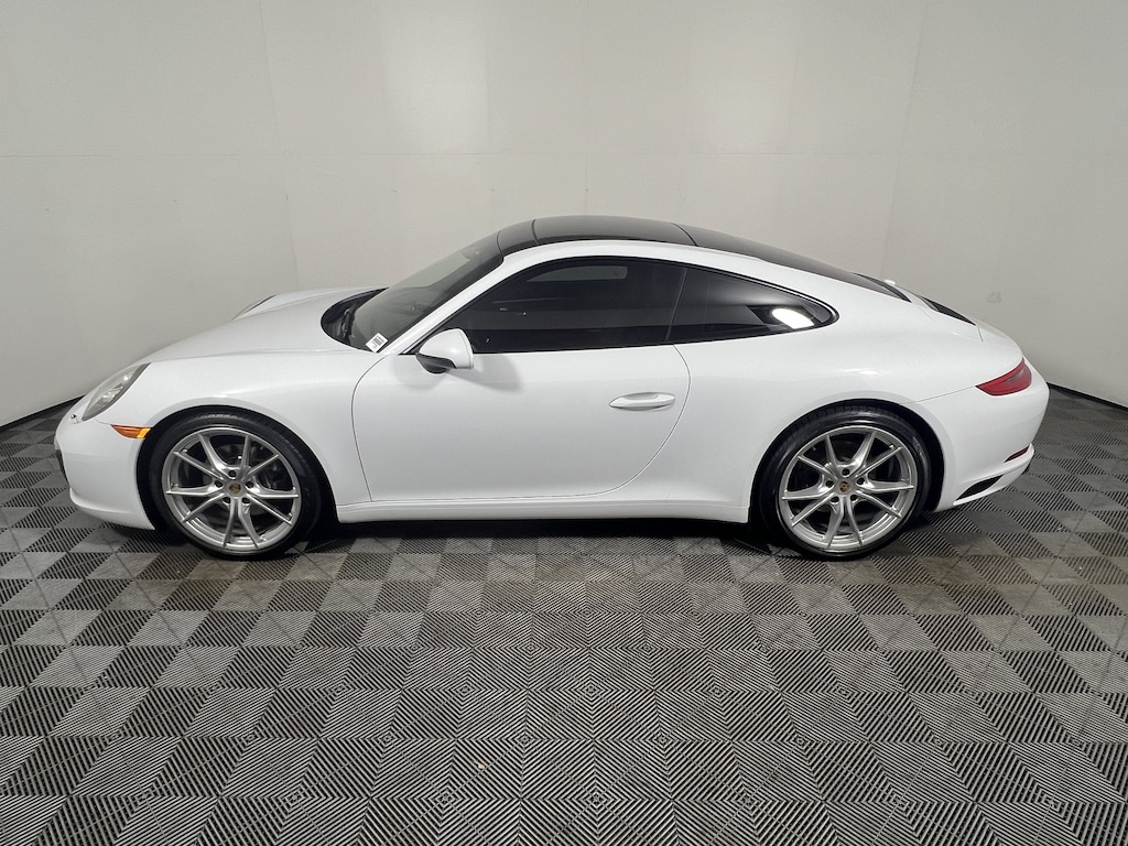 Used 2017 Porsche 911 Carrera Coupe Coupe