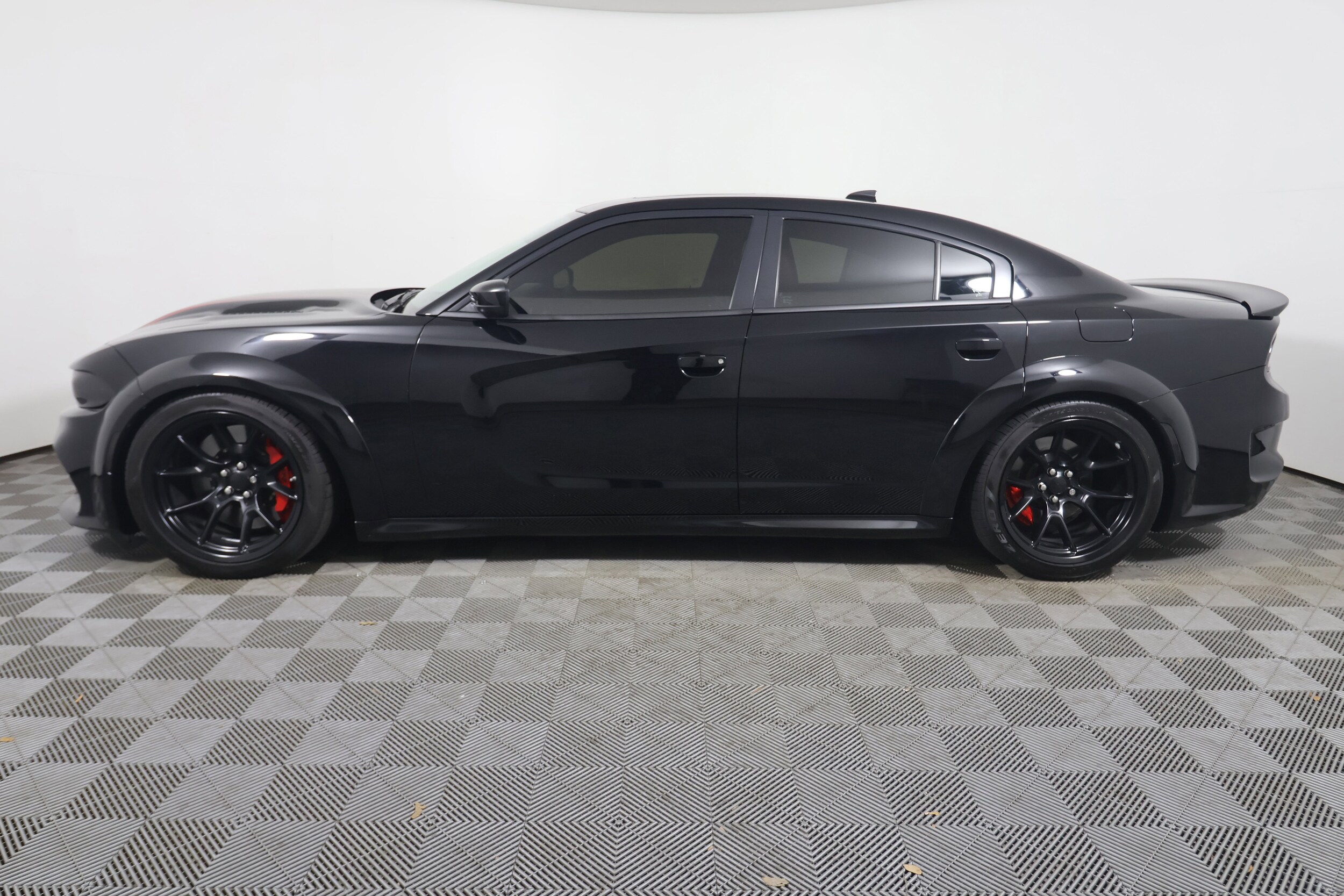 2022 Dodge Charger SRT8 Hellcat Redeye Widebody photo 2