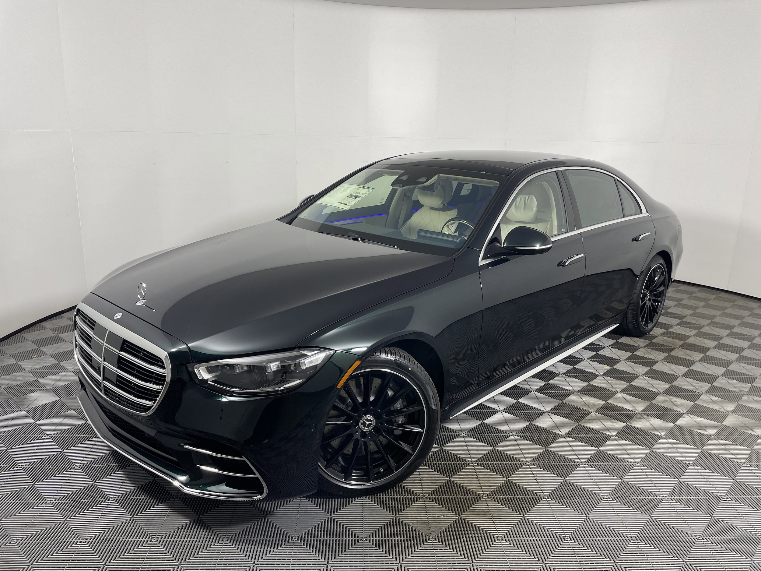 2026 Mercedes-Benz S-Class S 580's photo