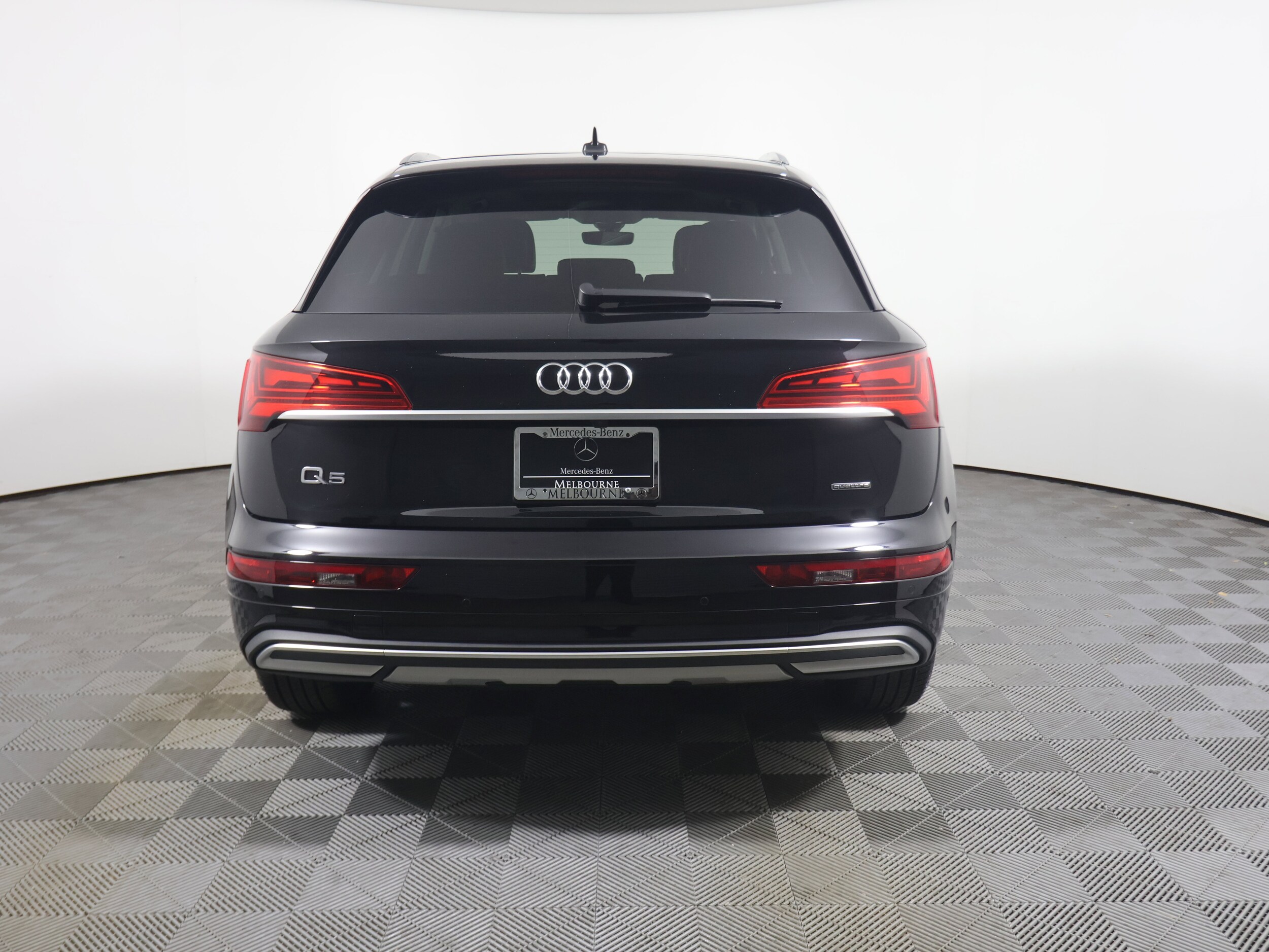 2023 Audi Q5 Premium 40 TFSI photo 4