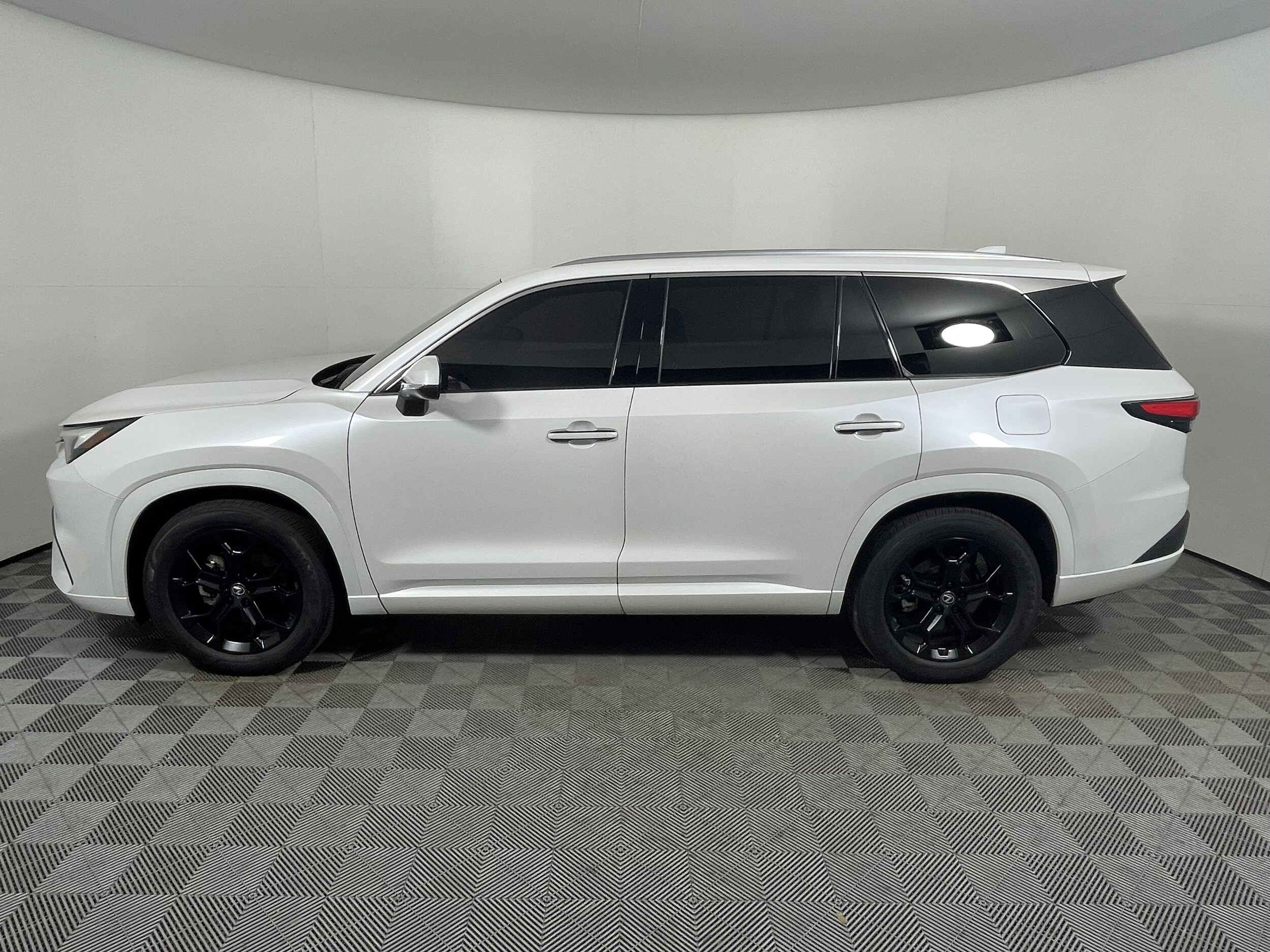 2024 Lexus TX 350 photo 2