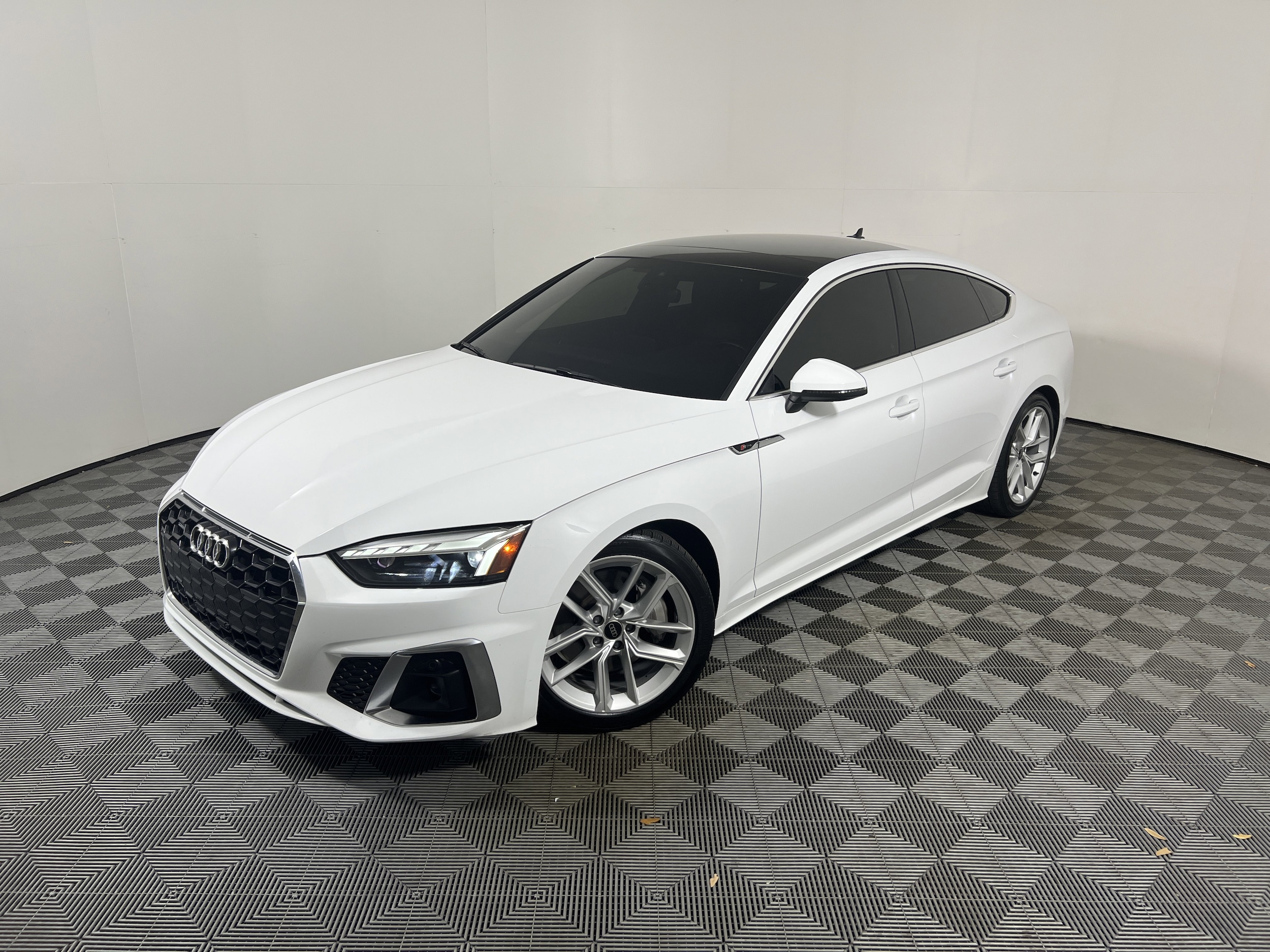 2024 Audi A5 Sportback 45 Premium Plus quattro S tronic's photo