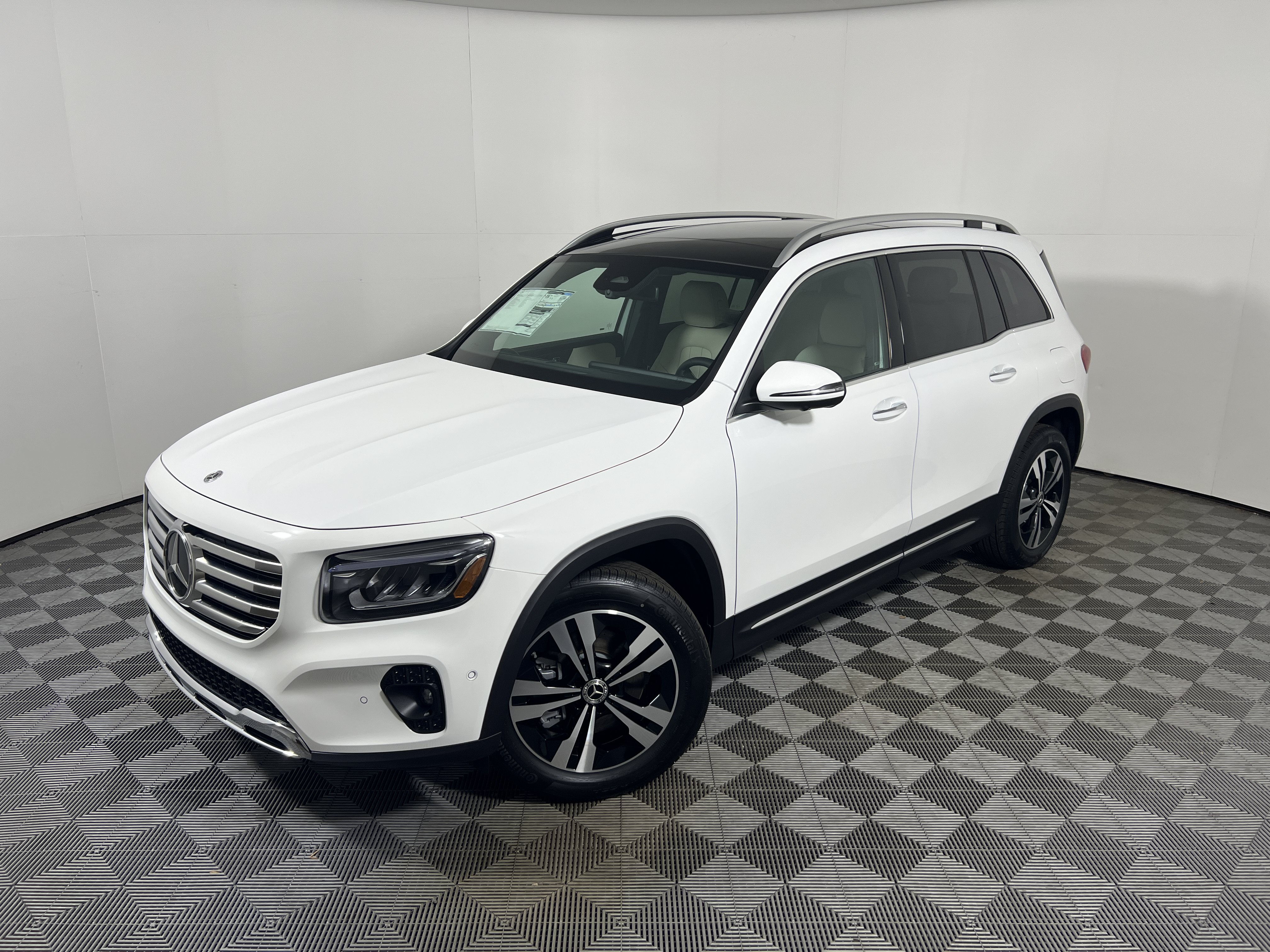 2026 Mercedes-Benz GLB