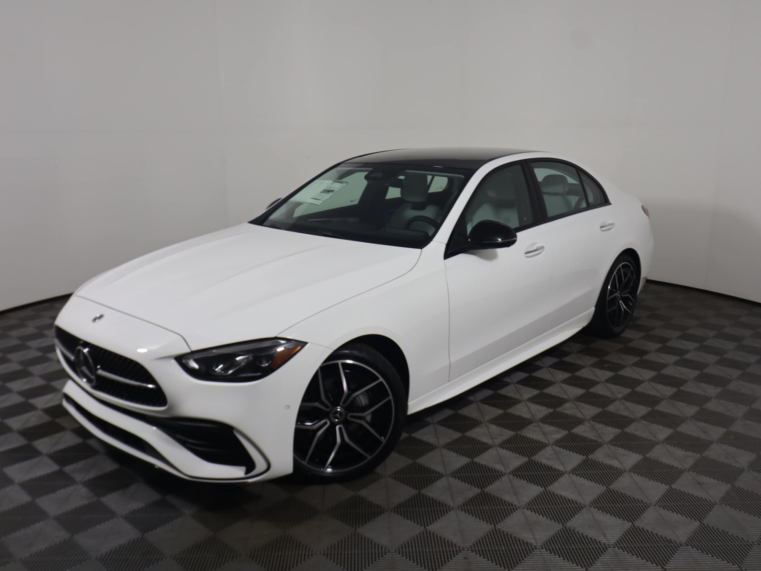 2026 Mercedes-Benz C-Class Sedan C 300's photo