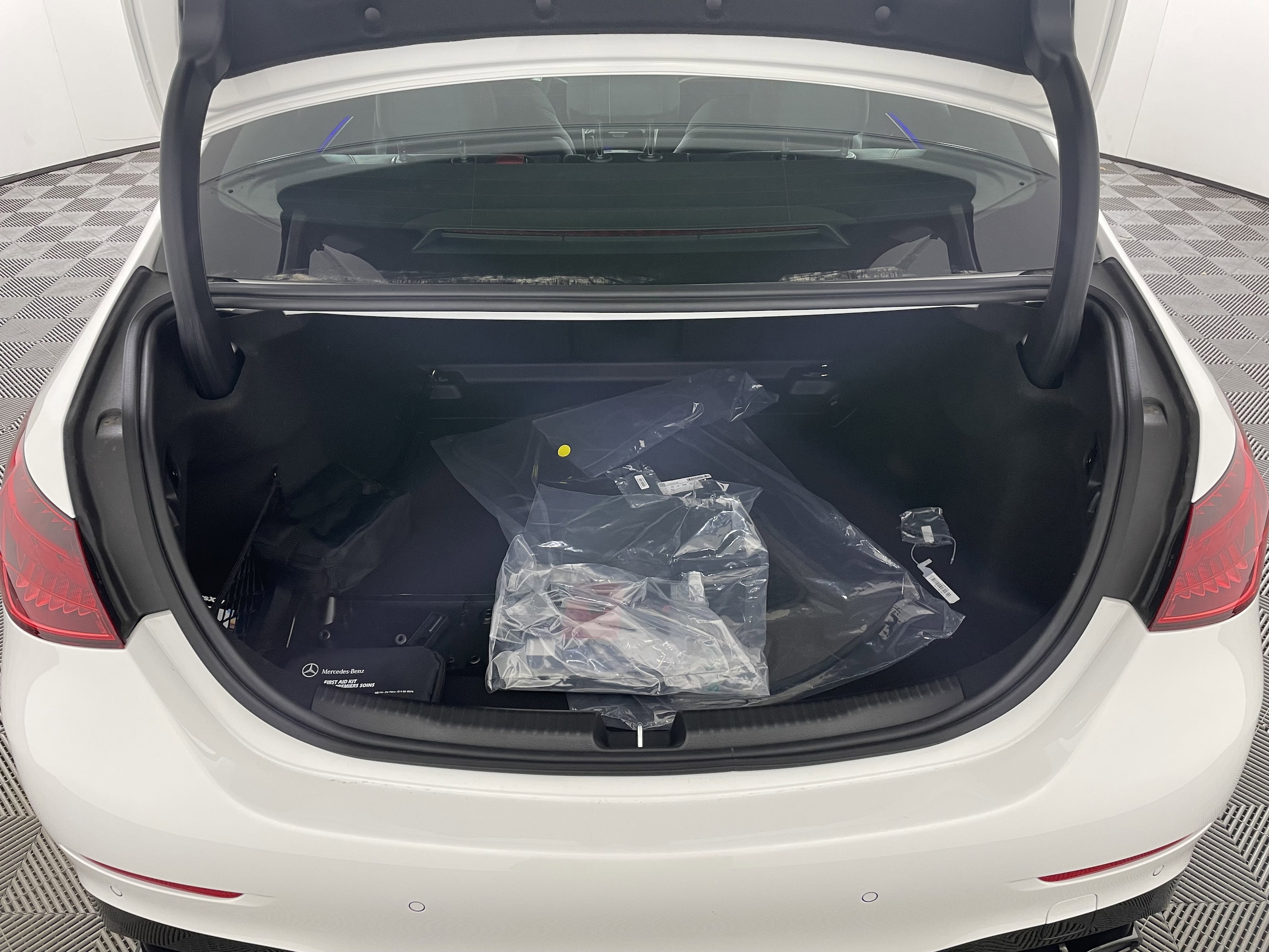 2026 Mercedes-Benz C-Class Sedan AMG C43 - Photo 19