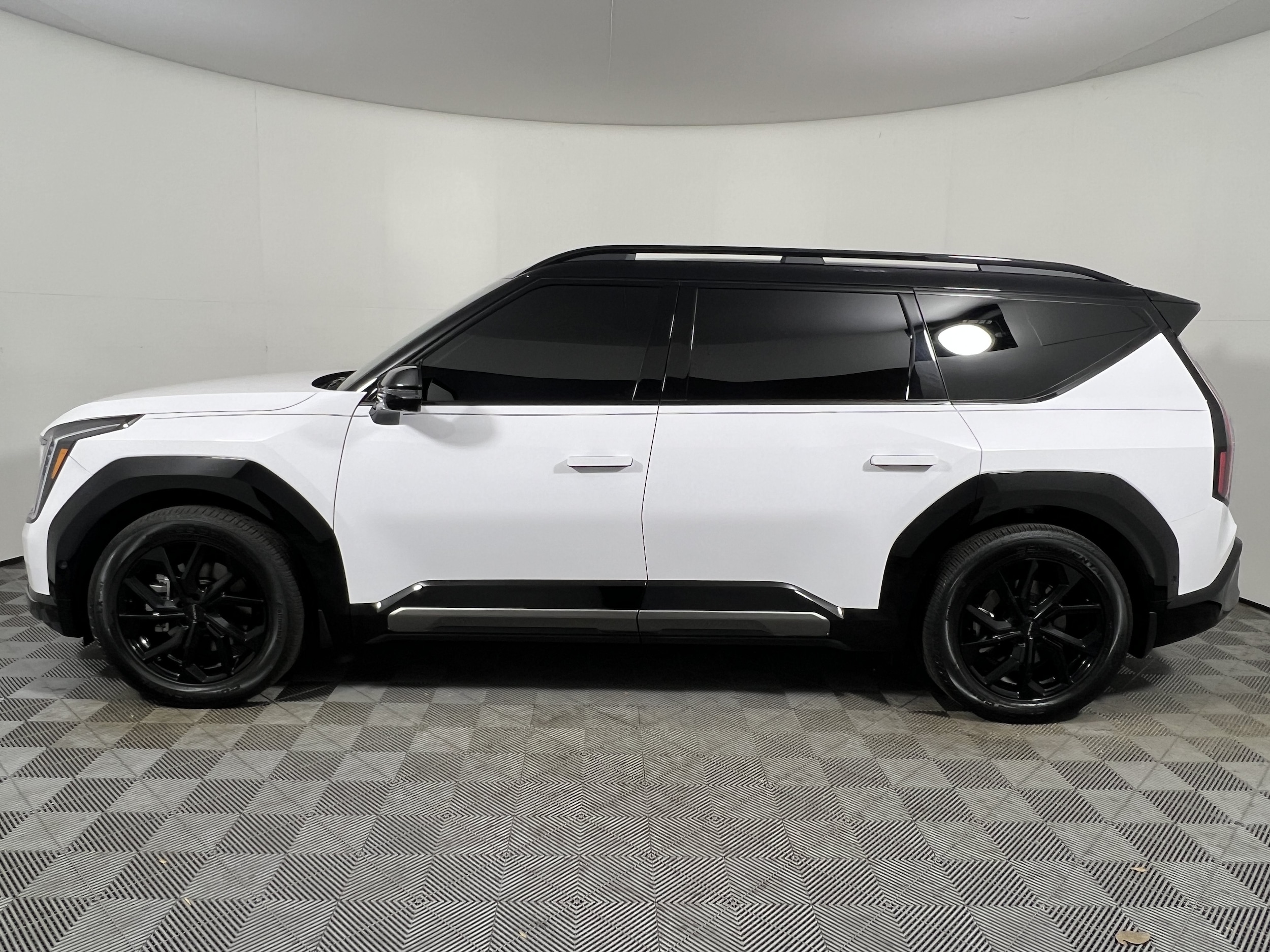 Used 2026 Kia EV9 GT-Line with VIN 5XYAEFS52TG016443 for sale in Melbourne, FL
