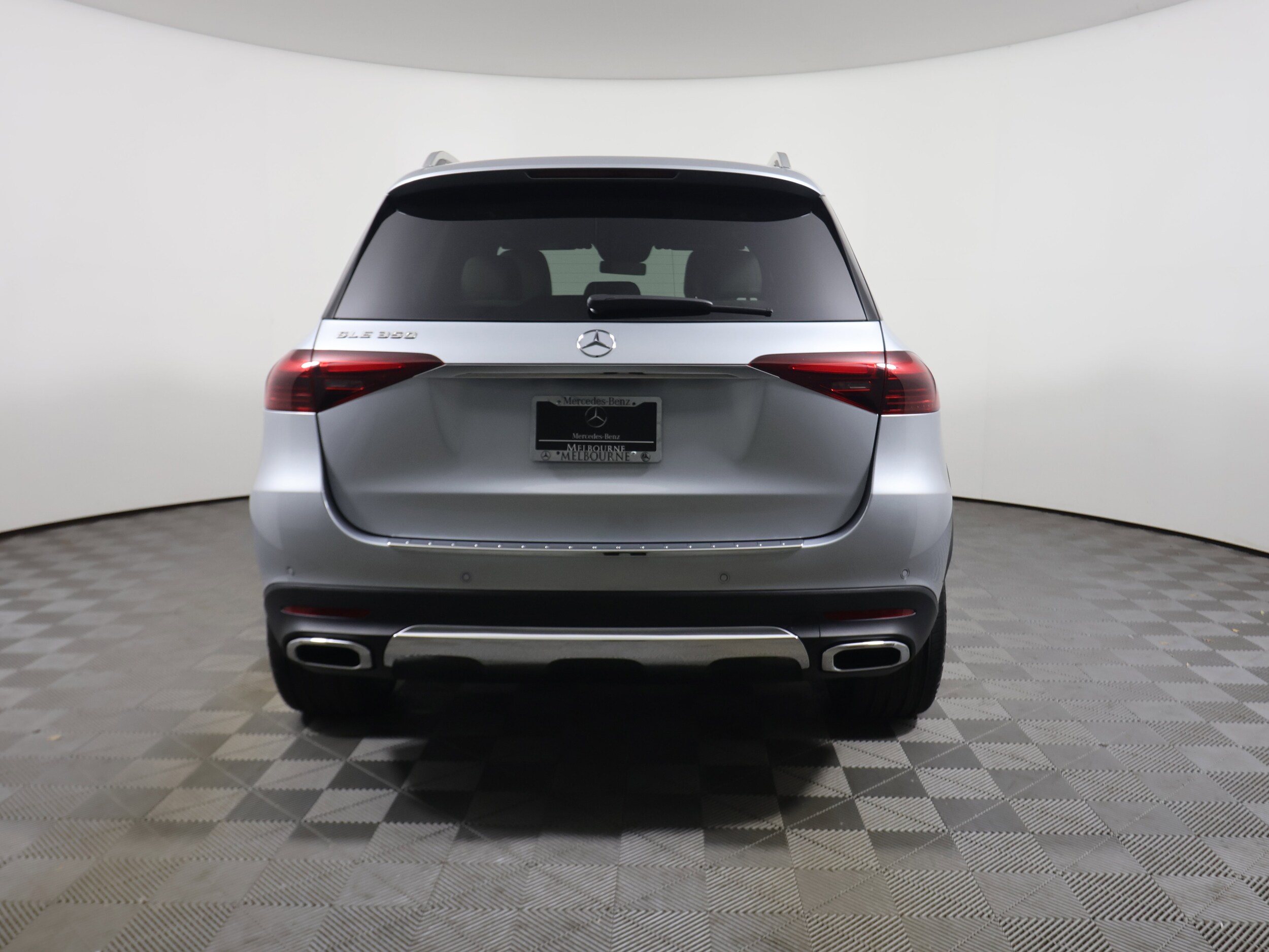 2025 Mercedes Benz GLE 350 4MATIC photo 4