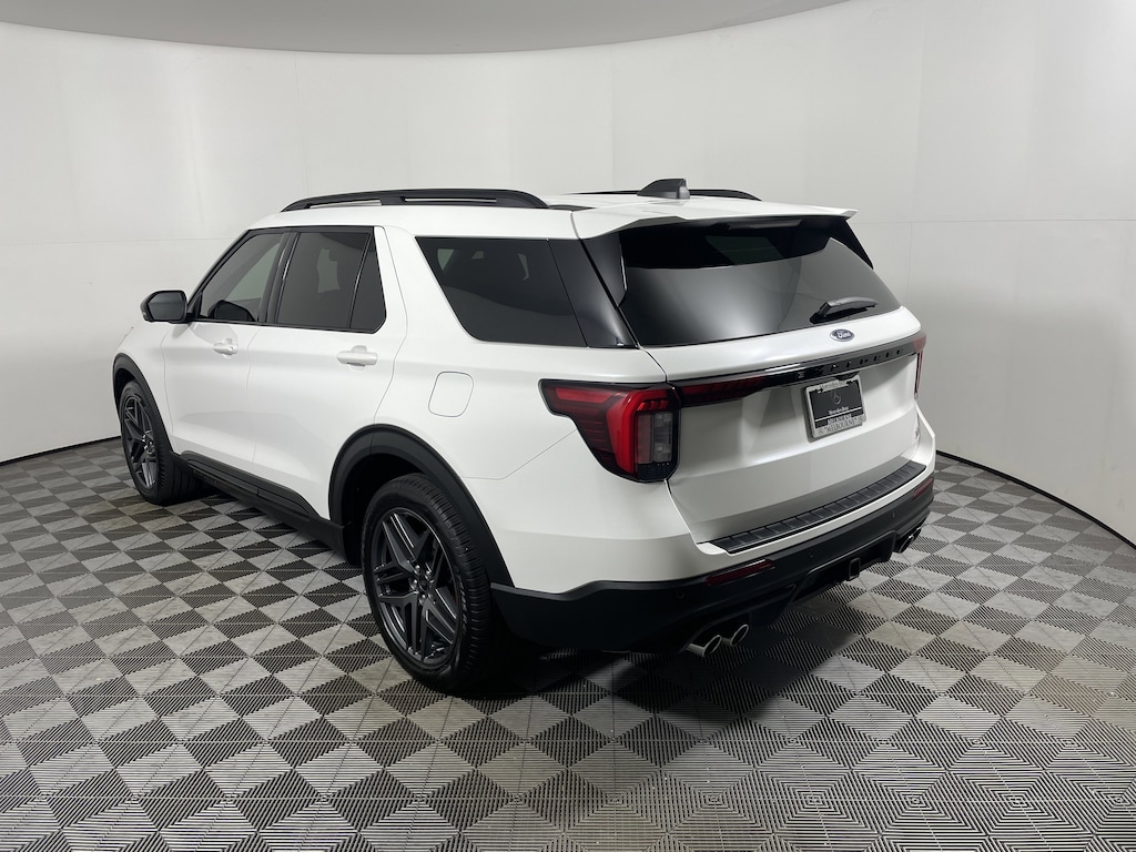 Used 2025 Ford Explorer ST SUV