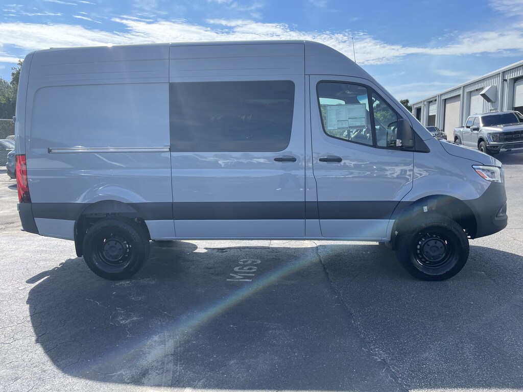 New 2026 Mercedes-Benz Sprinter Crew Van 2500 Standard Roof I4 Diesel HO 144 AWD
