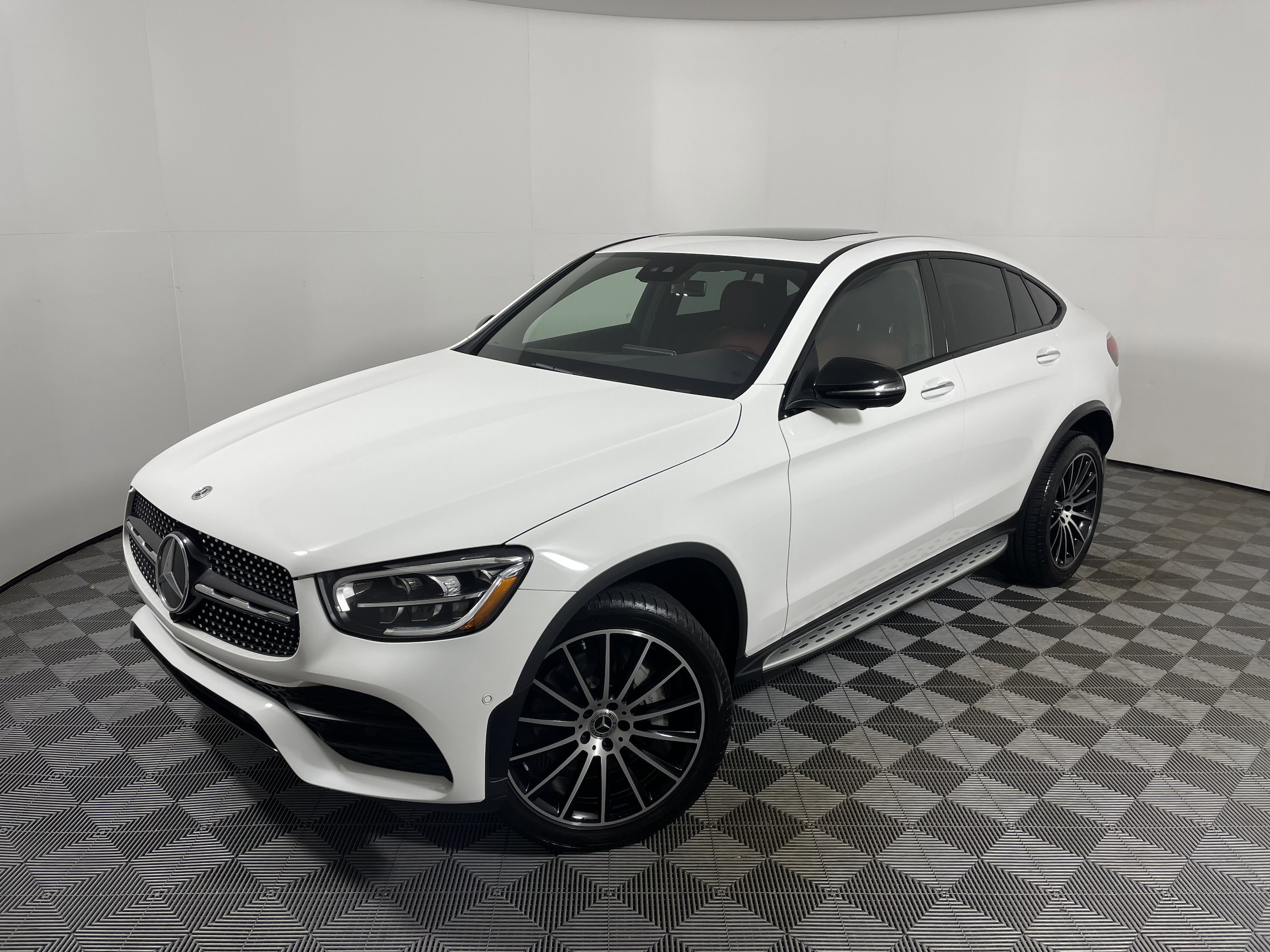 2022 Mercedes-Benz GLC Coupe GLC300's photo