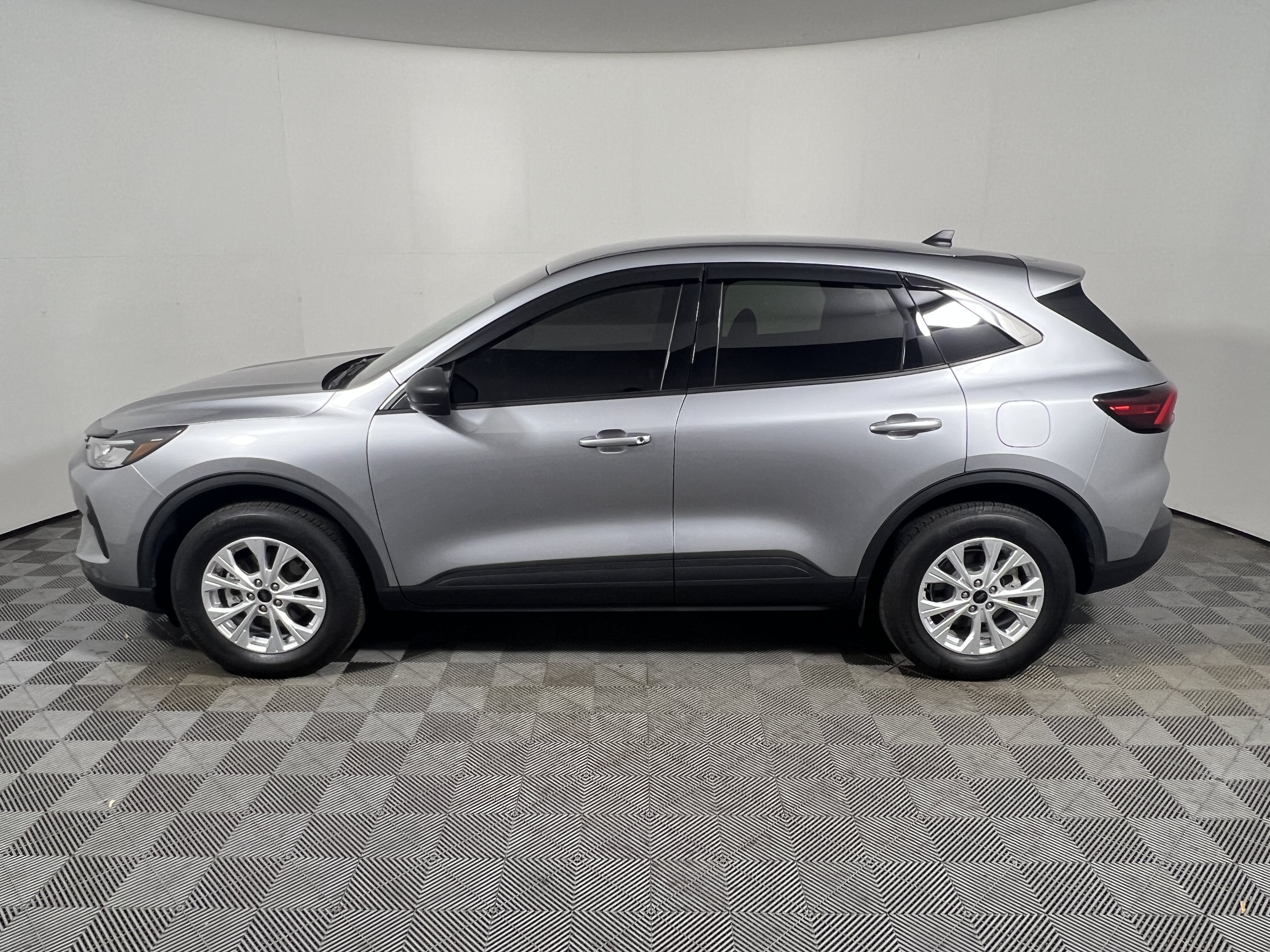 Used 2024 Ford Escape Active AWD SUV
