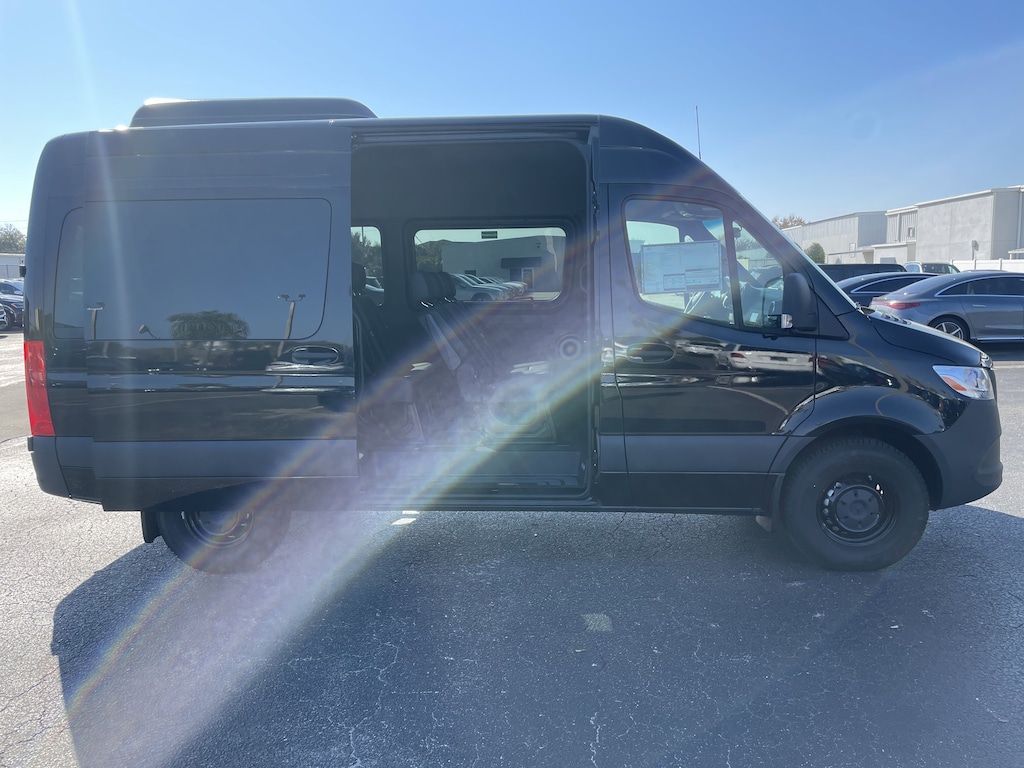New 2025 Mercedes-Benz Sprinter 2500 Standard Roof 4-Cyl Diesel Van Passenger Van