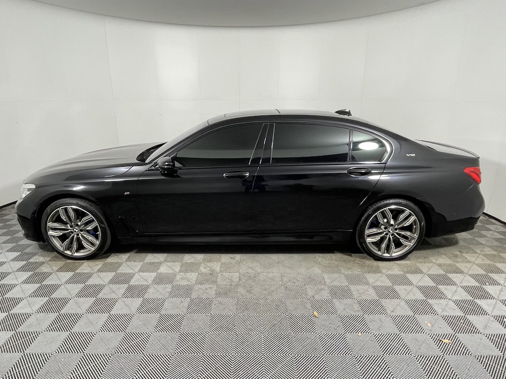 Used 2019 BMW 7 Series M760i xDrive Sedan Sedan