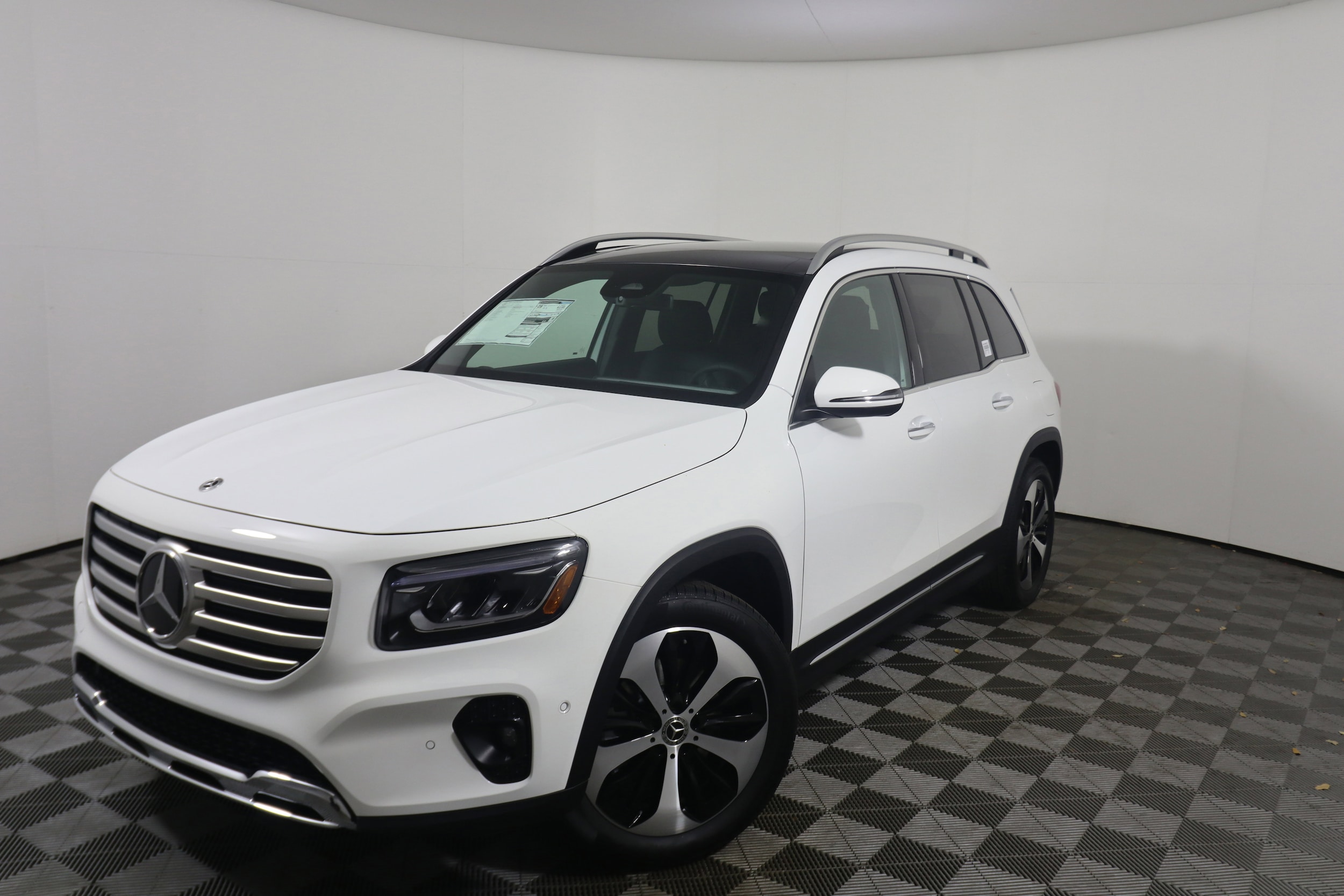 2026 Mercedes-Benz GLB