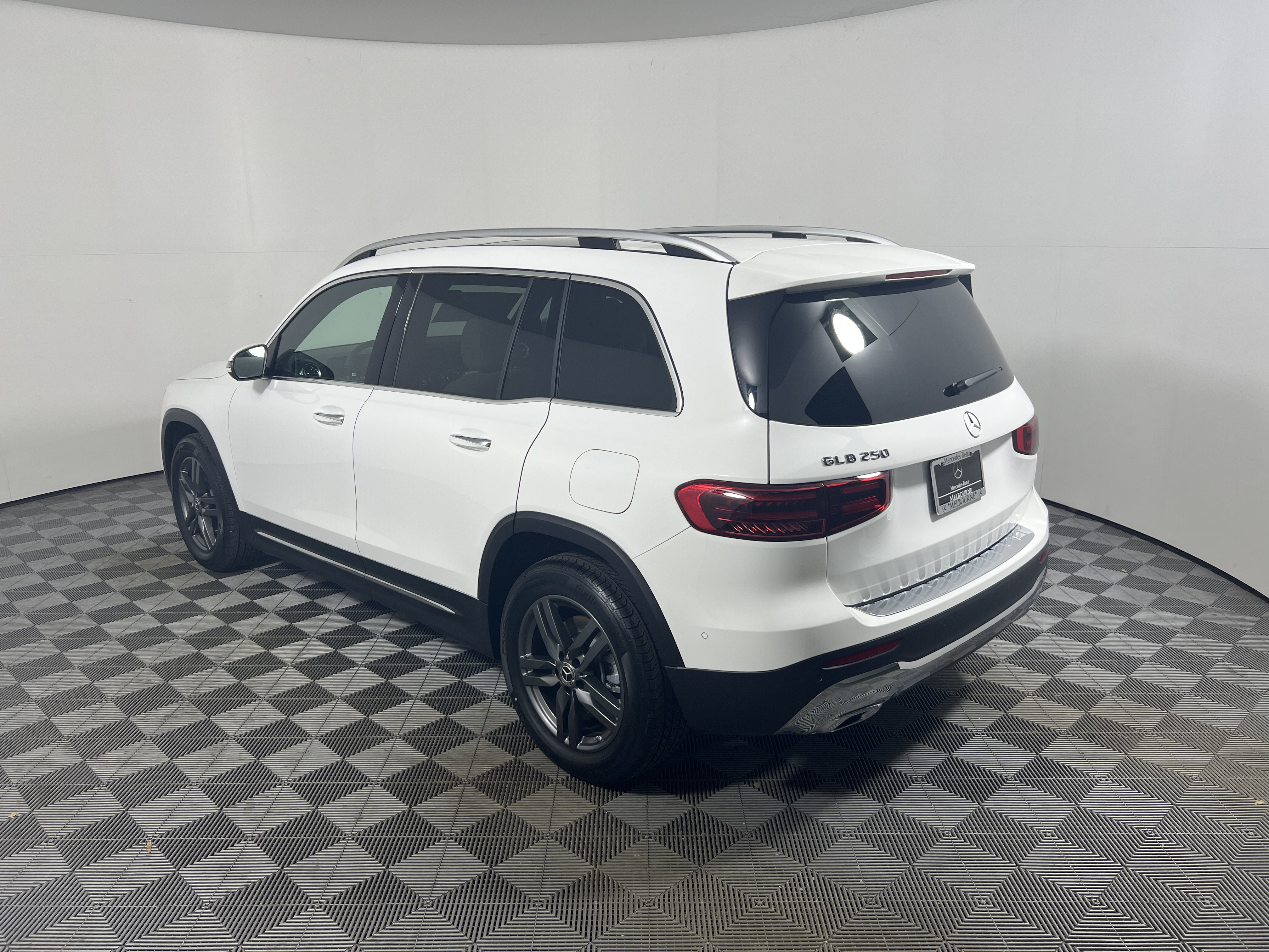 New 2026 Mercedes-Benz GLB 250 SUV