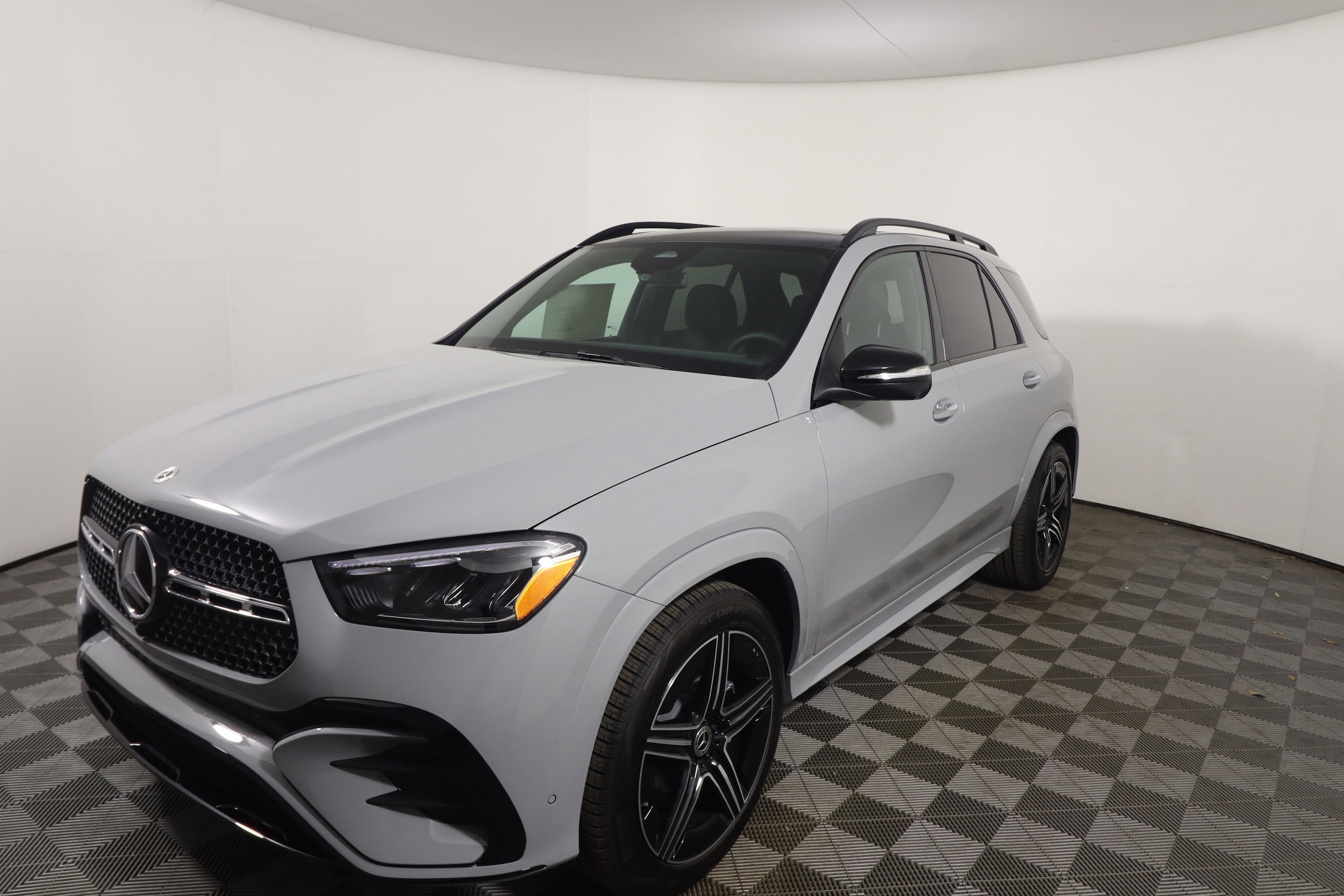 2026 Mercedes-Benz GLE GLE450 - Photo 9