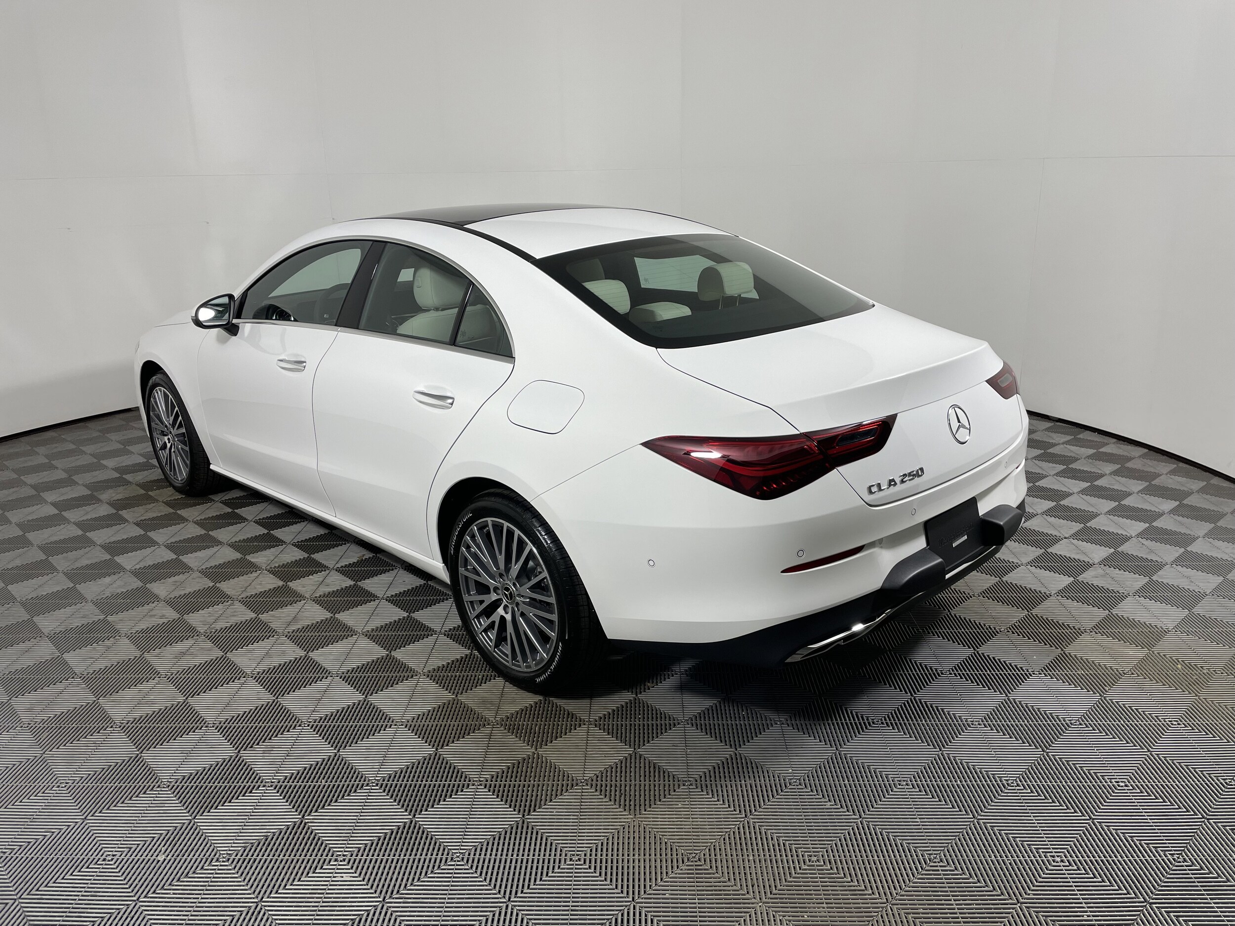2026 Mercedes Benz CLA 250 photo 3