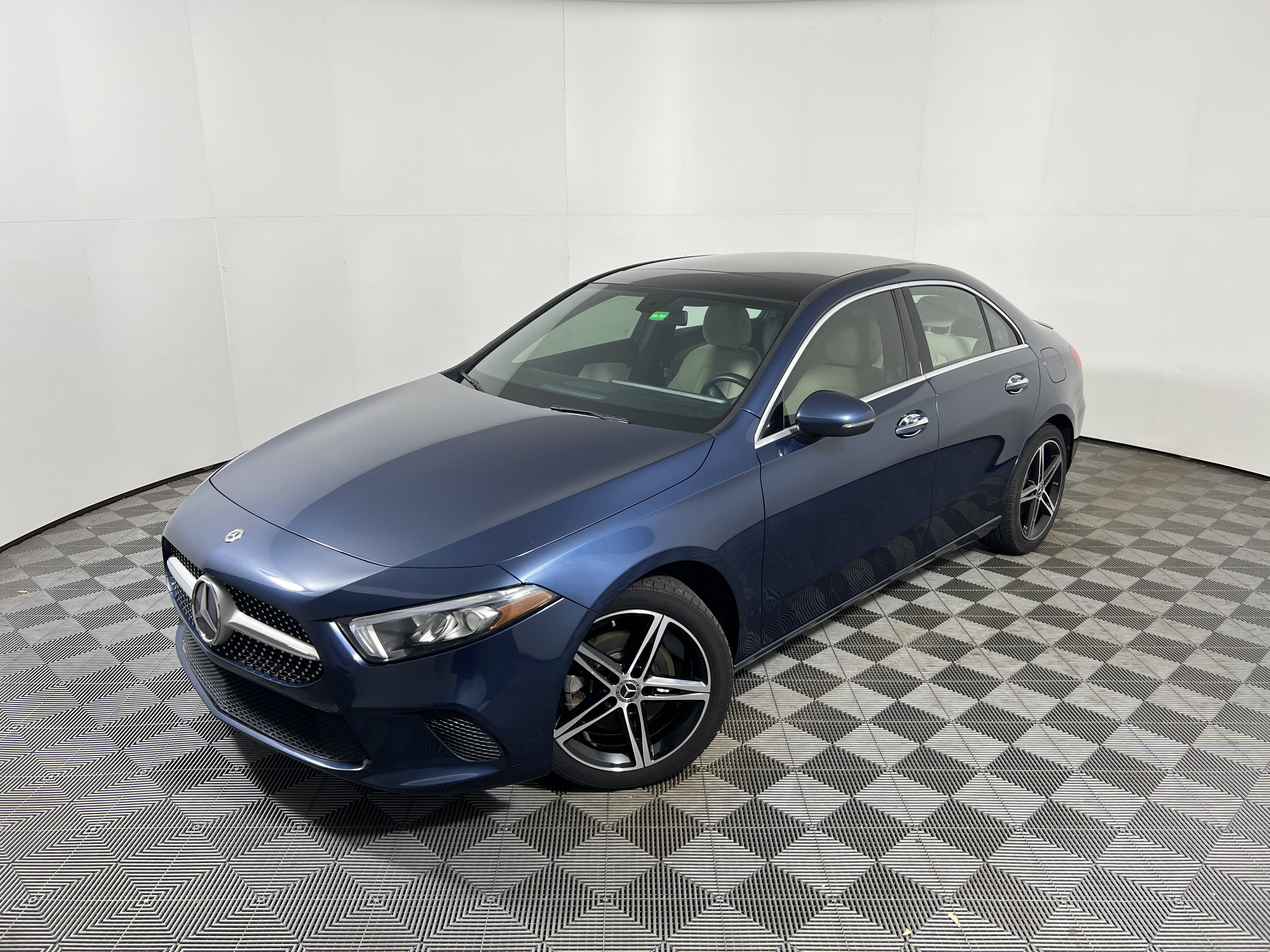 2019 Mercedes-Benz A-Class A220