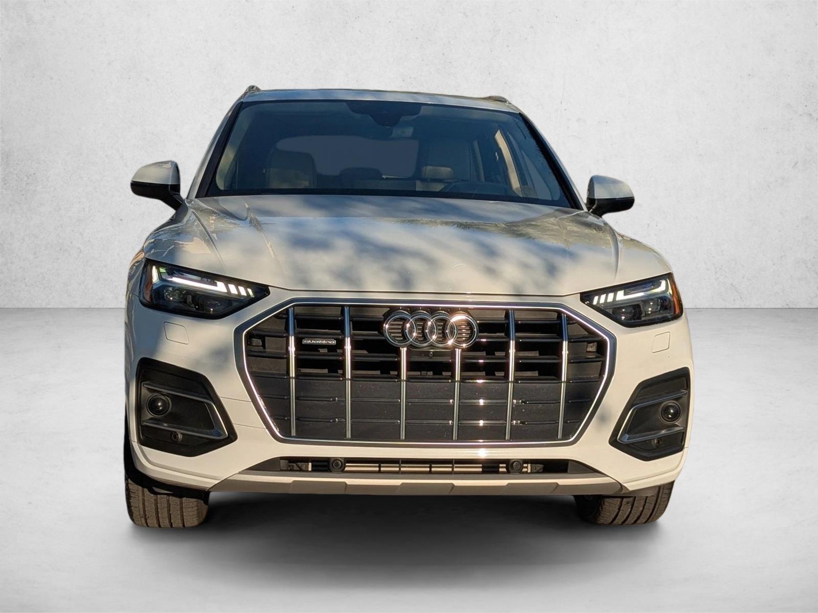 2021 Audi Q5 Prestige 45 TFSI Premium photo 2